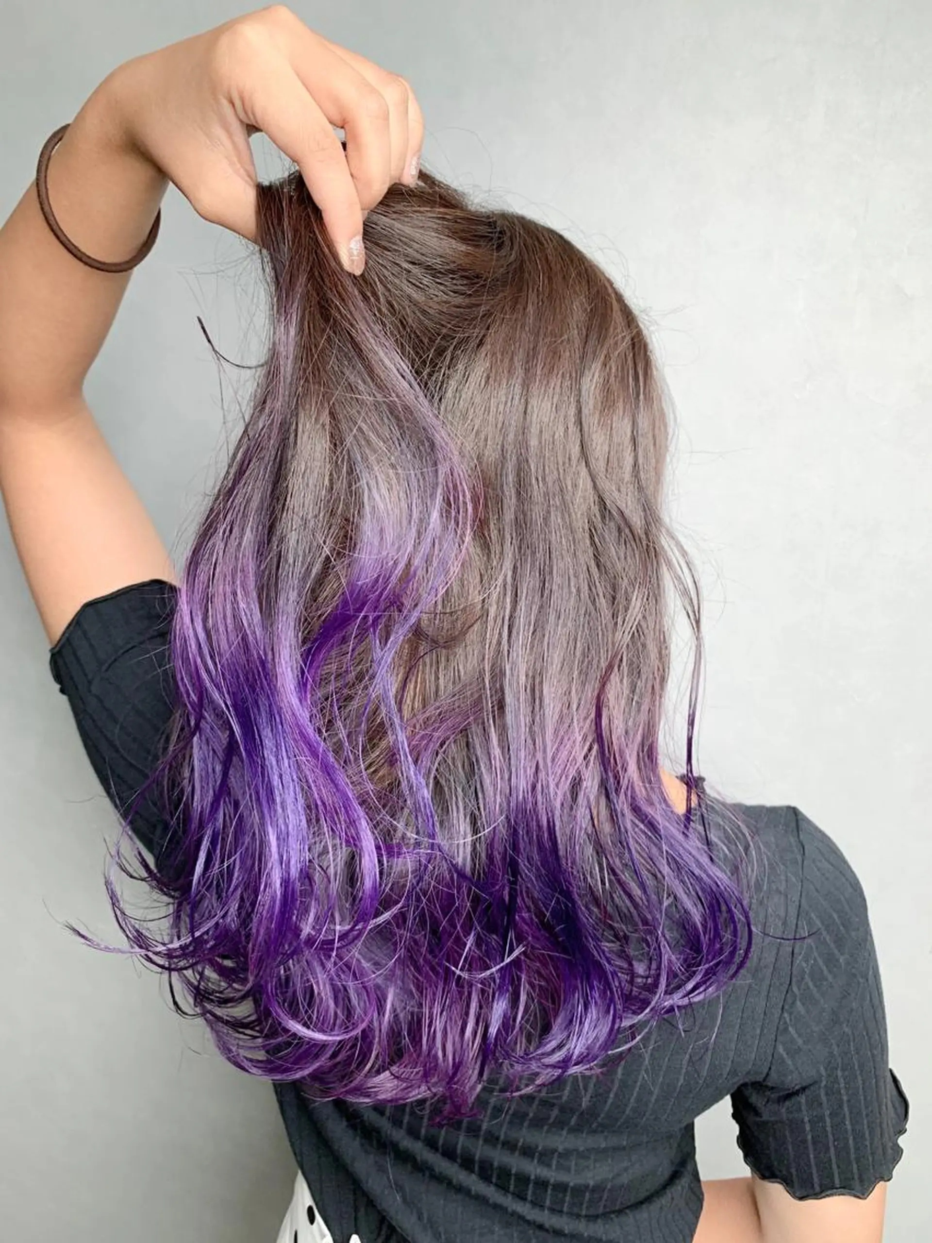 セミロング カラー グラデーションカラー パープルカラー ヘアカラー 🌈 DAIKI 🌈のヘアスタイル