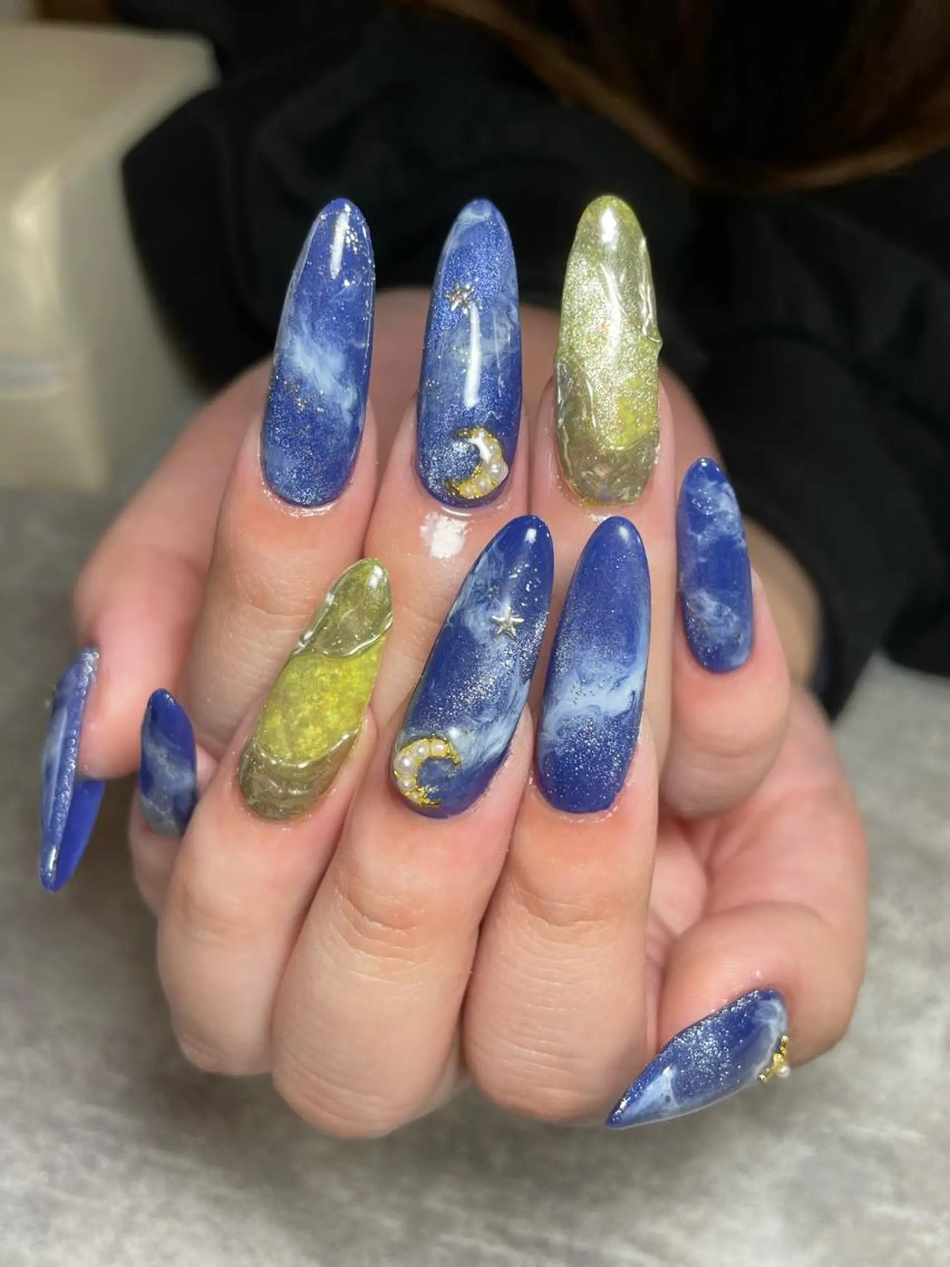 ネイル 長さ出し ハンドネイル 蓑原 佳央里のネイルデザイン