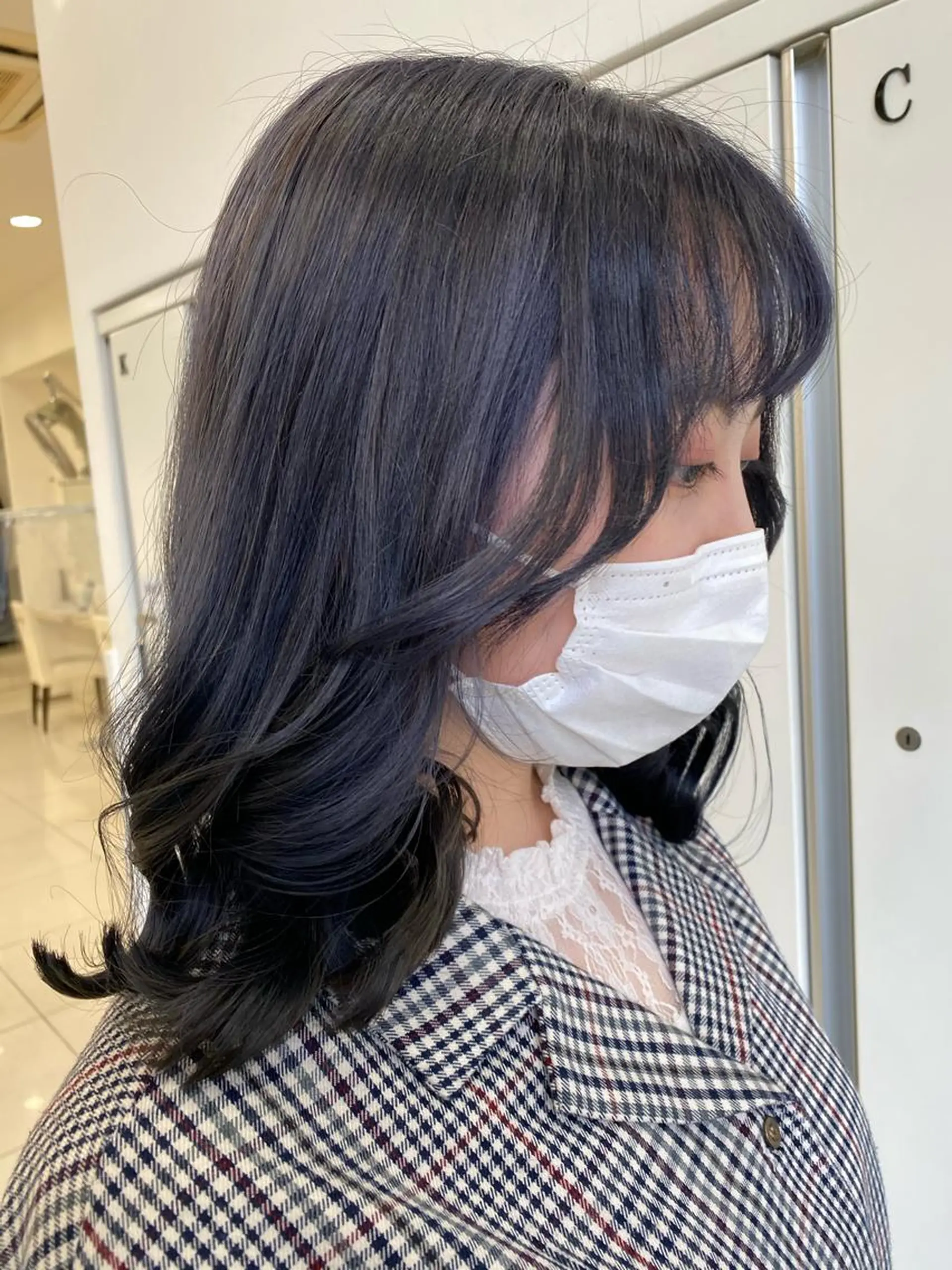 セミロング カラー ブリーチ カット ヘアカラー トリートメント 🌼上水流 彩乃🌼のヘアスタイル