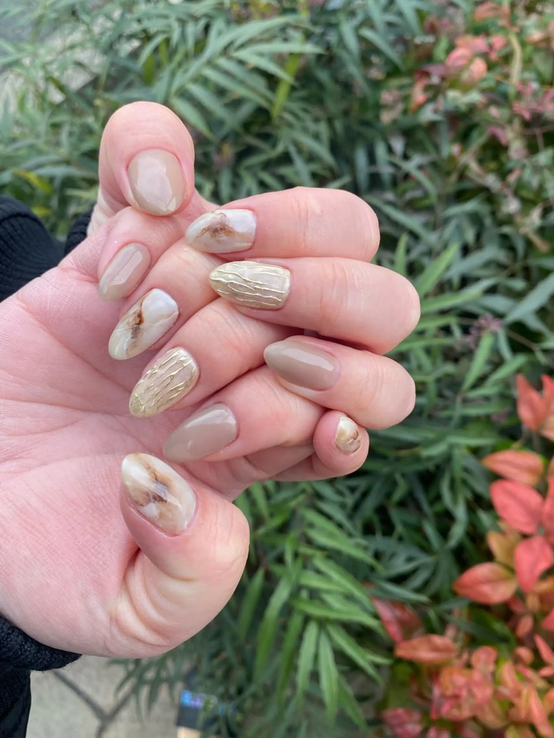 ミディアム ハンドネイル ëmma nail_ by chulaのネイルデザイン