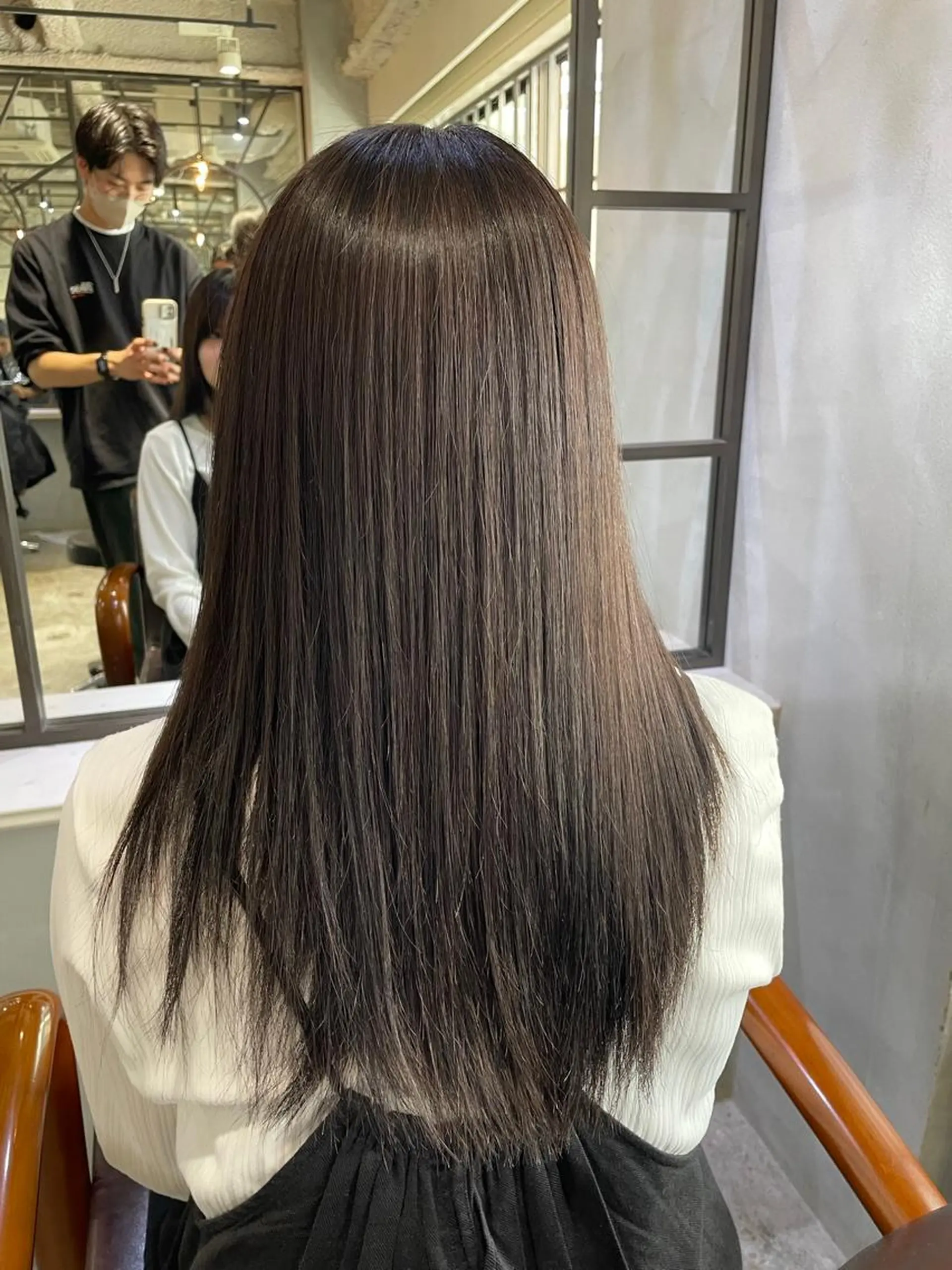 ロング カラー ブラウンカラー モカブラウン NIKA 蒲田所属・マンツーマン 髪質改善　工藤のヘアスタイル