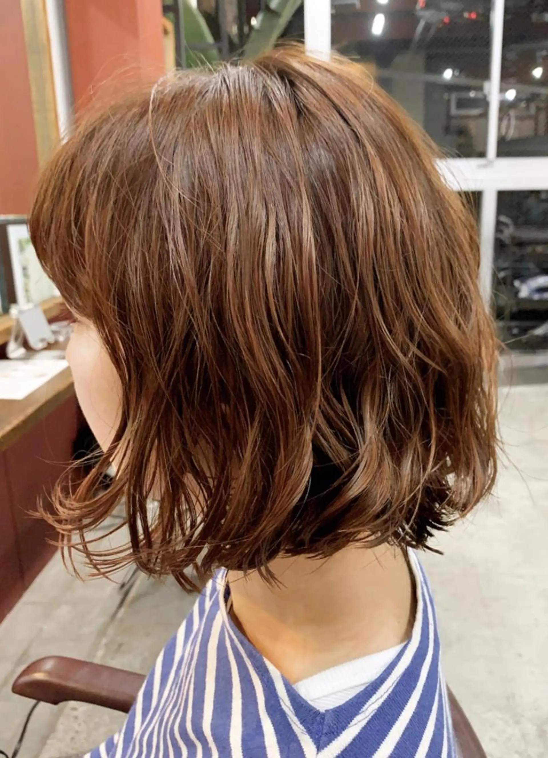 カラー パーマ 福地 礼奈のヘアスタイル