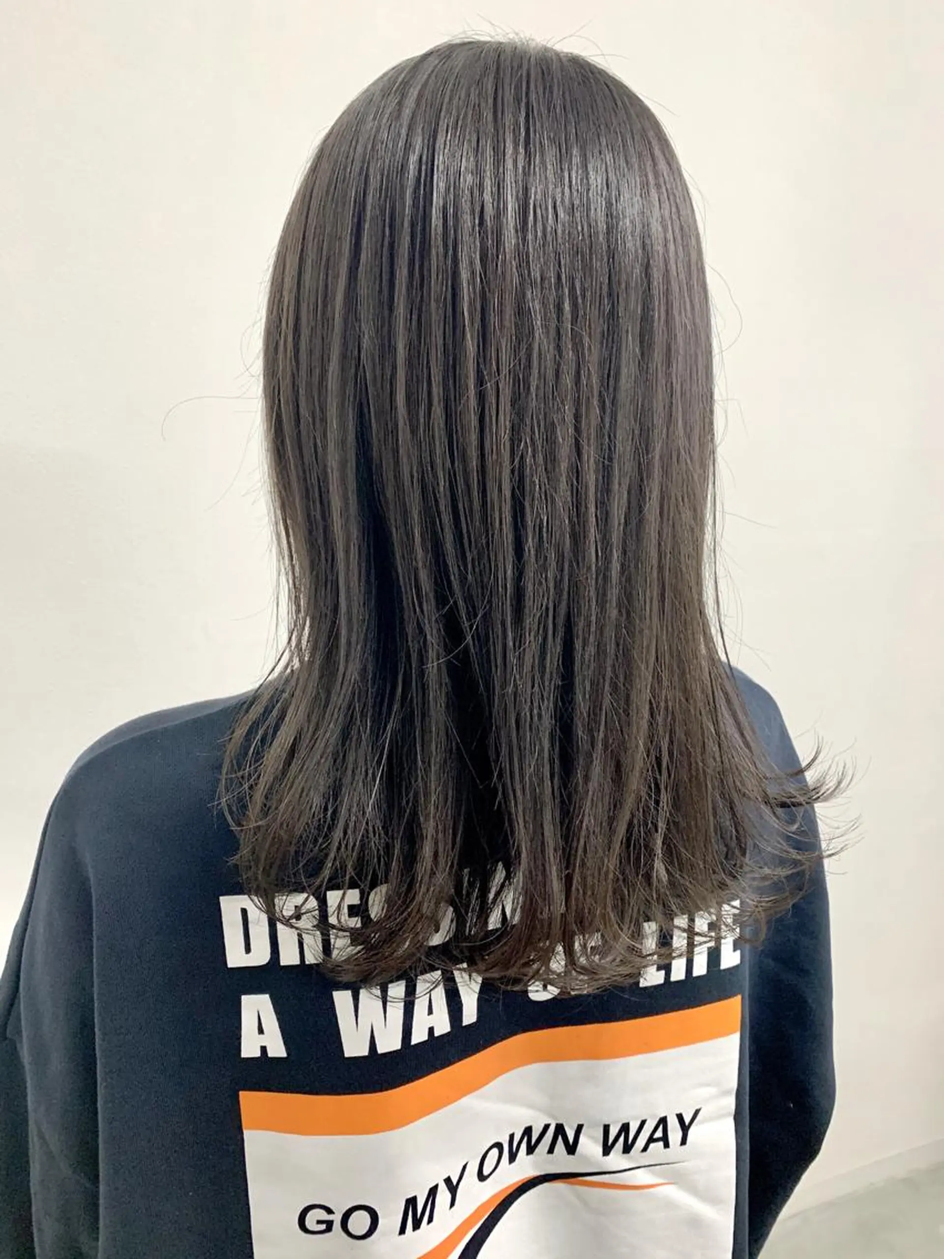 ミディアム カラー 🔵赤み消し透明感 梅田・増田のヘアスタイル