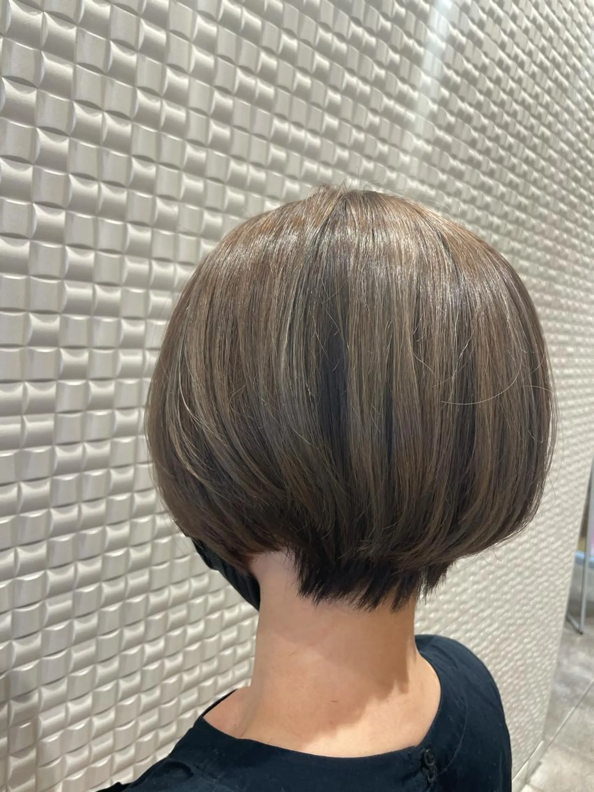 ショート カラー シャドールーツ美容師 篠原康太のヘアスタイル