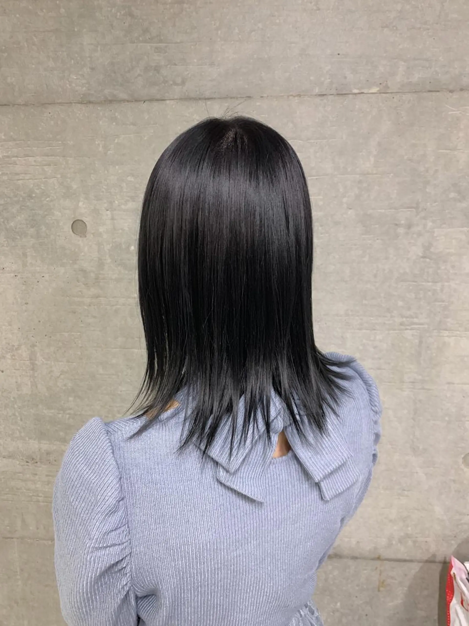 ミディアム カラー メンズ 黒髪 ブルーカラー ブルーブラック ブルージュ ネイビーカラー ヘアカラー トリートメント THE./ブリーチ 透感カラー/髪質改善のヘアスタイル