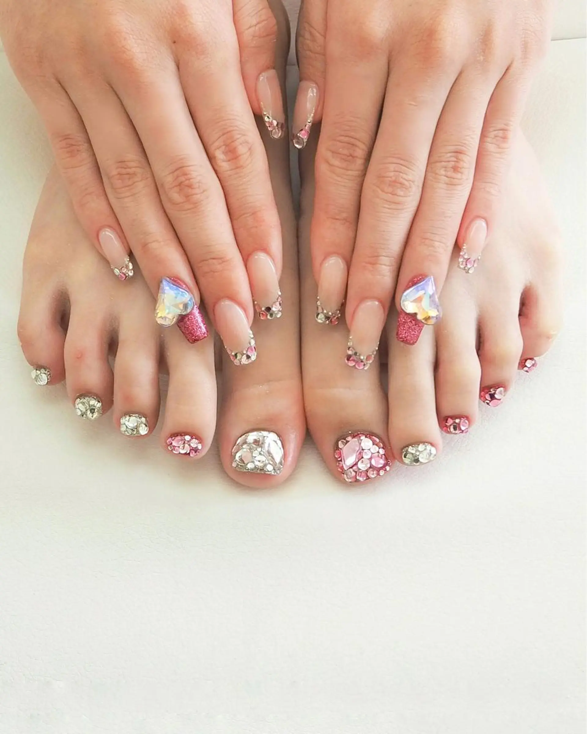 ネイル フットネイル フットネイル Hisaka Mikiのネイルデザイン