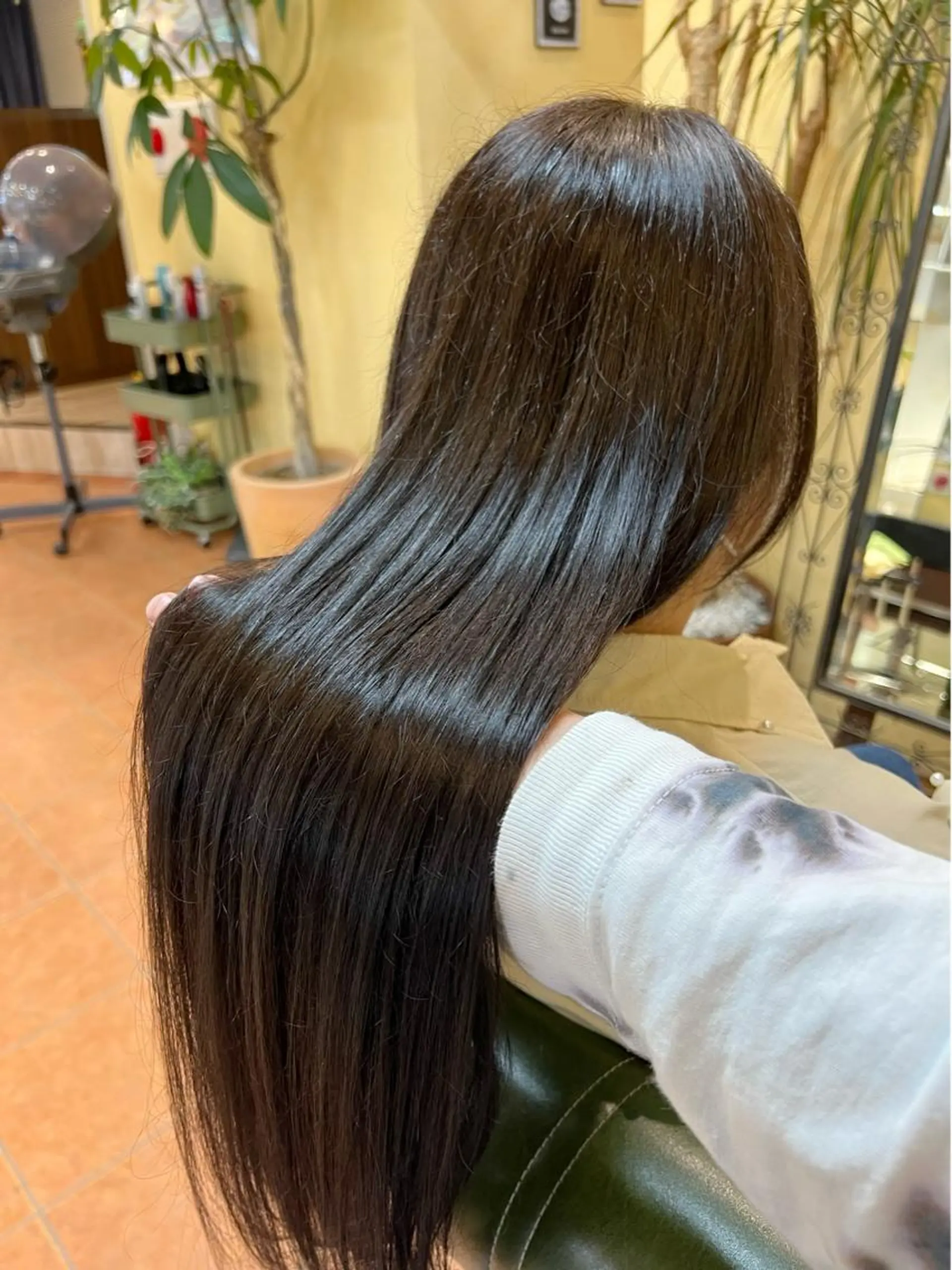 ロング カラー ヘアカラー トリートメント 石井 佑樹のヘアスタイル