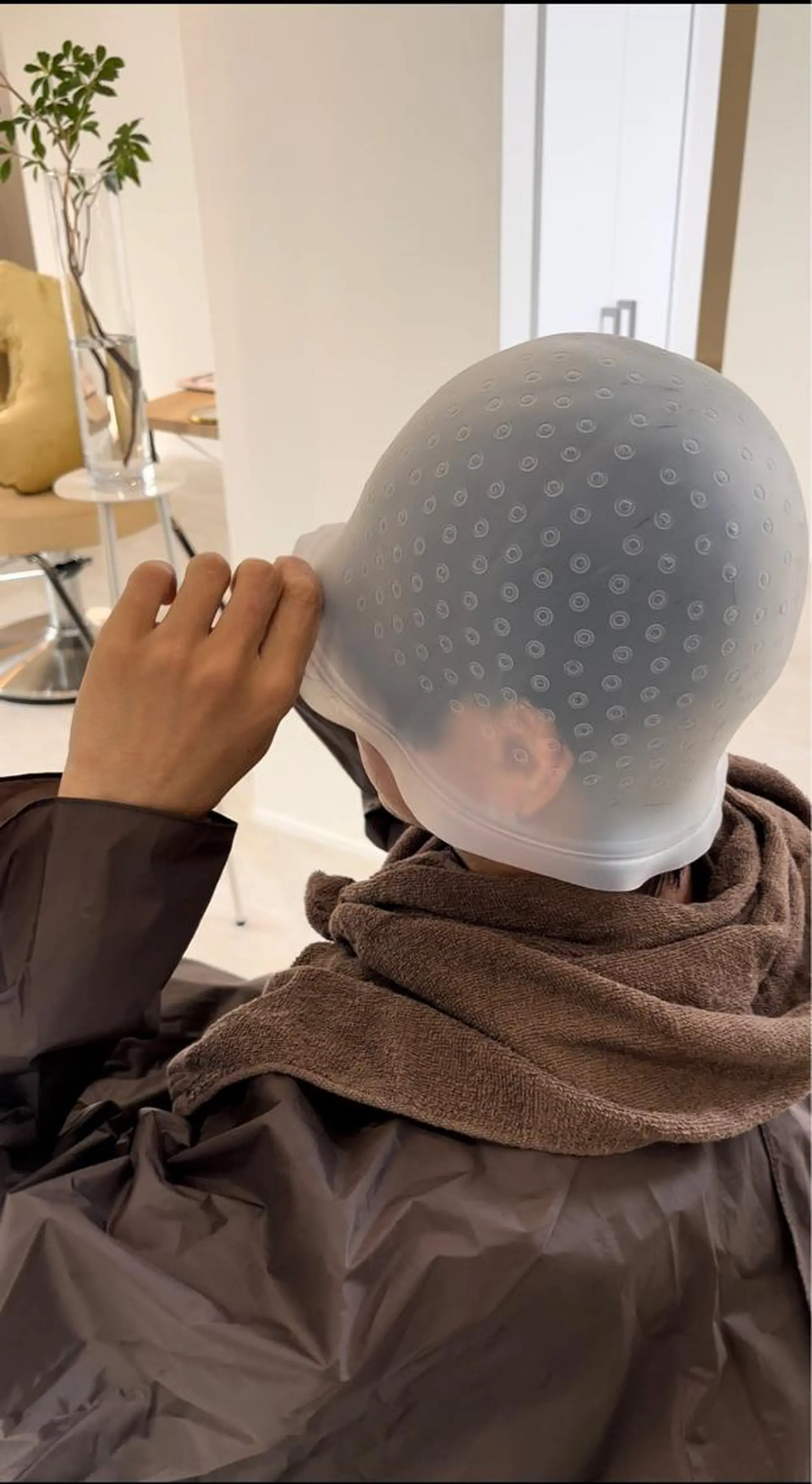 カラー tonari所属・加藤 明香里のヘアスタイル