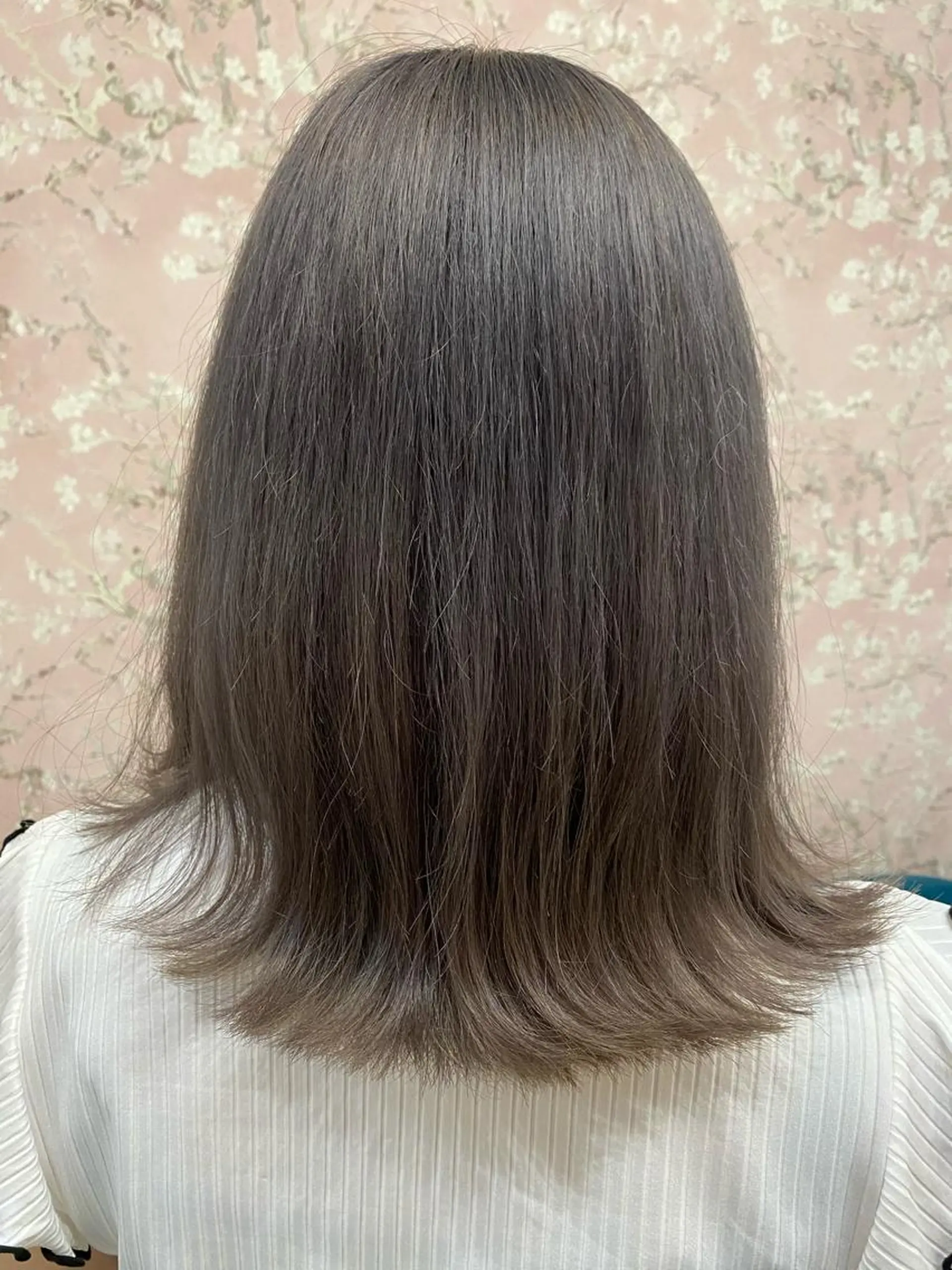 セミロング カラー カット ヘアカラー トリートメント eclat suzumiのヘアスタイル