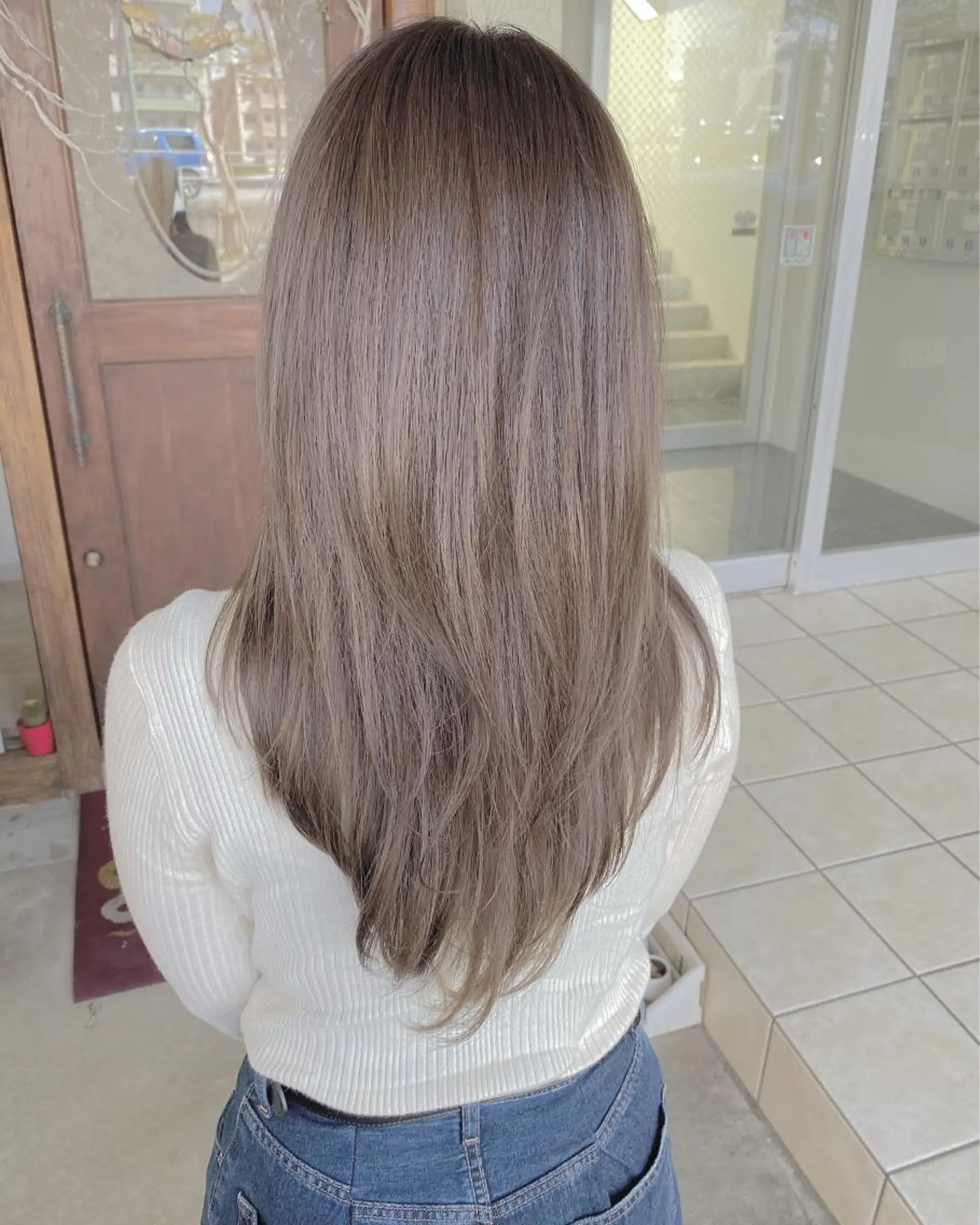 ミディアム カラー イルミナカラー カット ヘアカラー トリートメント grand juteのヘアスタイル