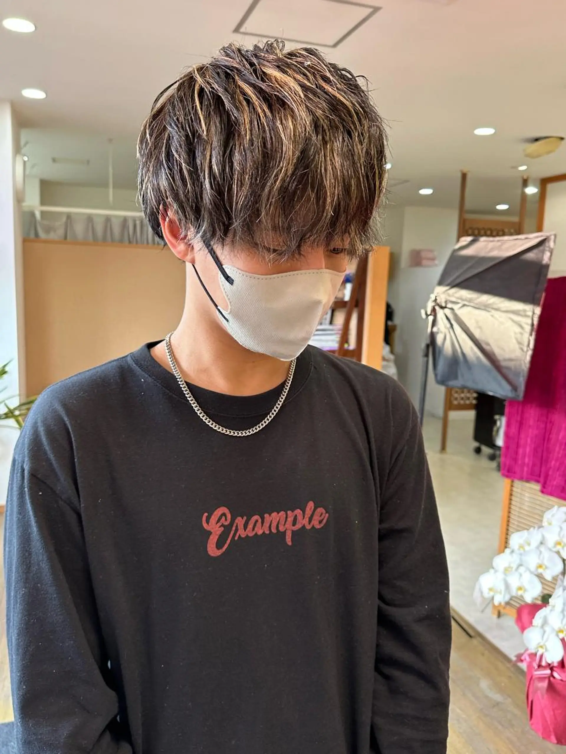 カラー メンズ メンズハイライト ハイライトカラー カット ヘアカラー トリートメント peg.hair所属・ブリーチカラー🫧 森　凪沙のヘアスタイル