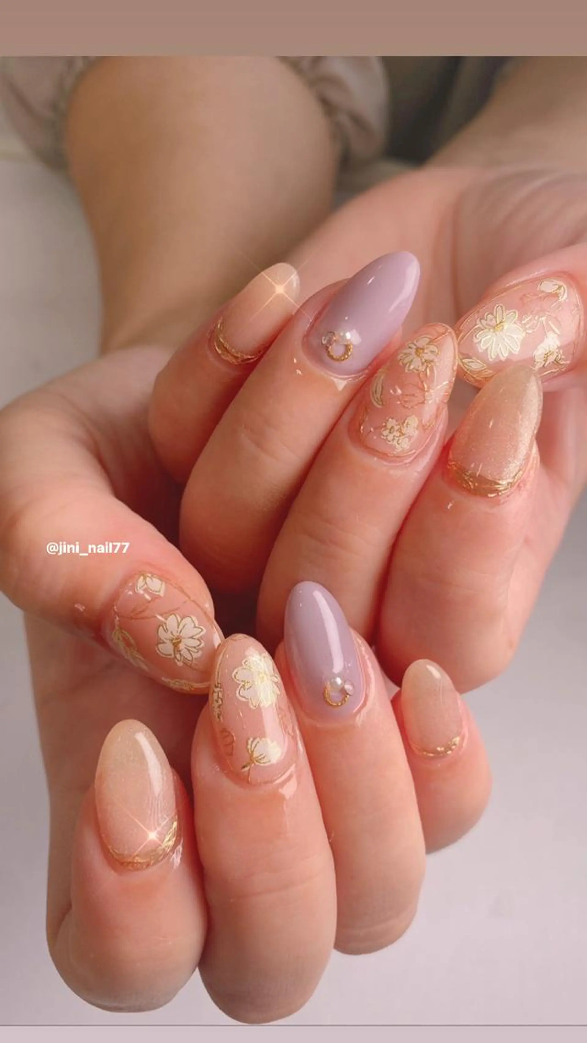 ネイル JINI NAIL所属・ジニ ネイルのネイルデザイン