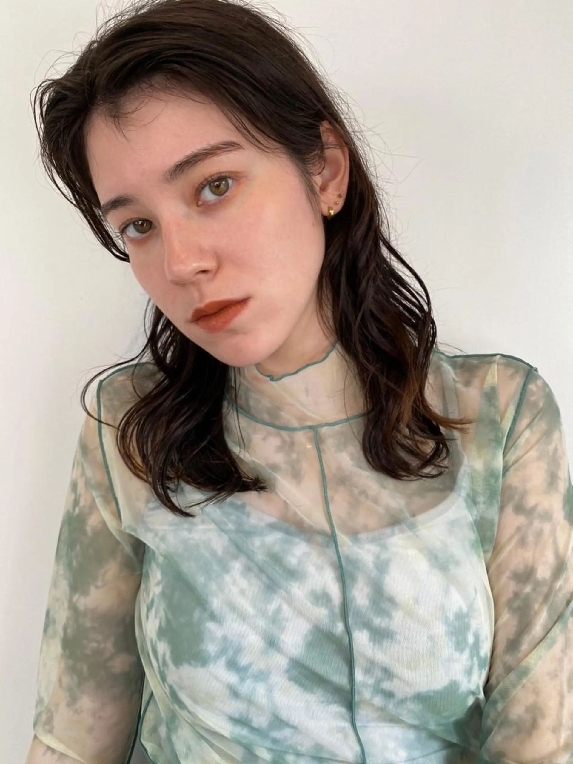 ミディアム カラー パーマ ショートボブ アディクシーカラー ブリーチ ブロンド ブルーカラー ヘアカラー トリートメント CEINE PATHのヘアスタイル