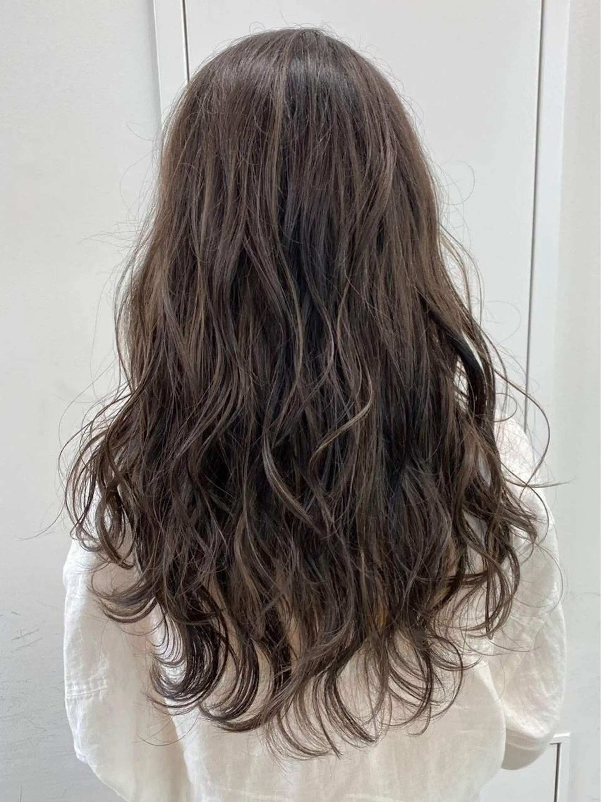 カラー ✨美髪透明感ソムリエ ✨💎KAZU💎のヘアスタイル