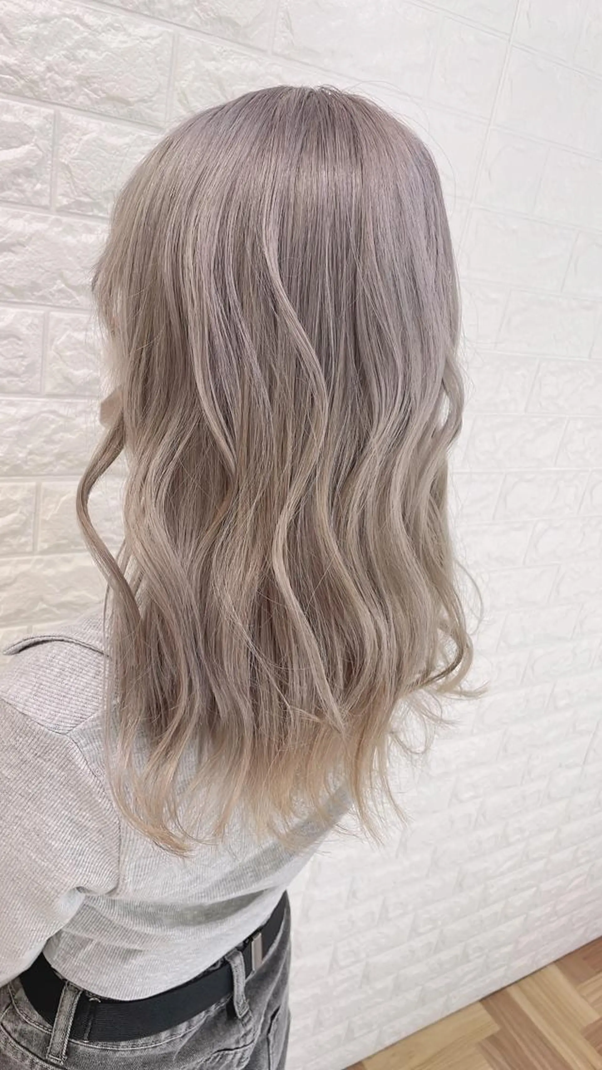 セミロング ヘアカラー トリートメント 福森 みずきのヘアスタイル