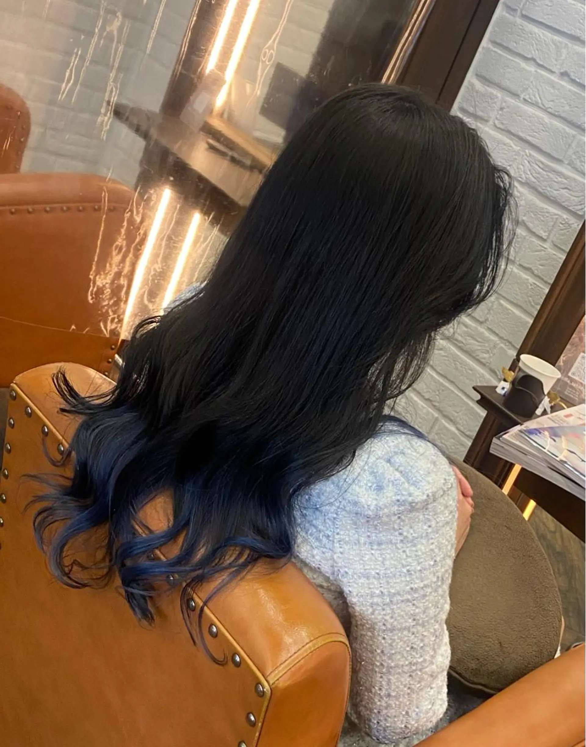 セミロング カラー Helm所属・久次米 智人のヘアスタイル