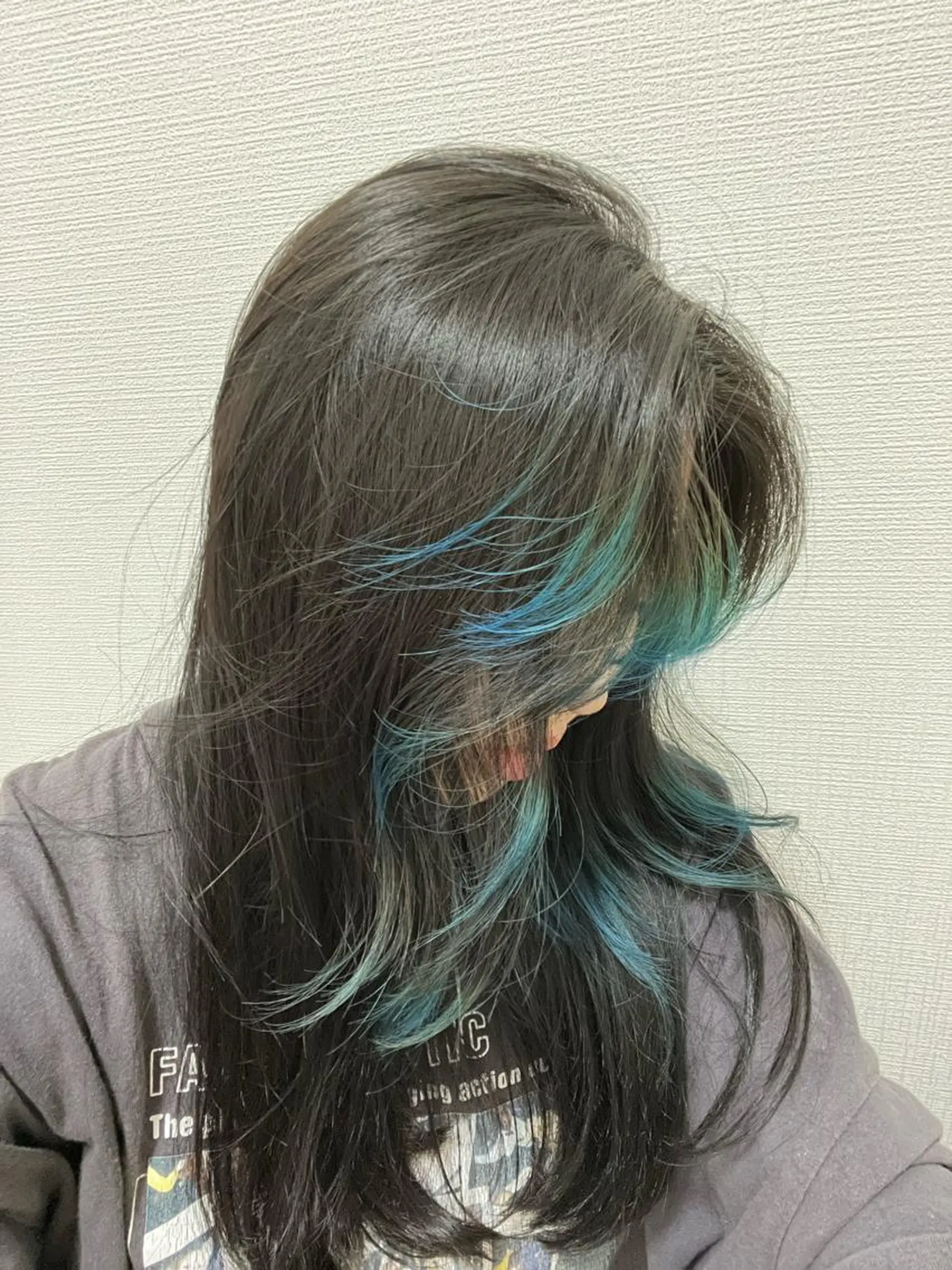 ロング カラー ブリーチ 顔周りカット レイヤーカット 韓国hair ·͜· watanabeのヘアスタイル