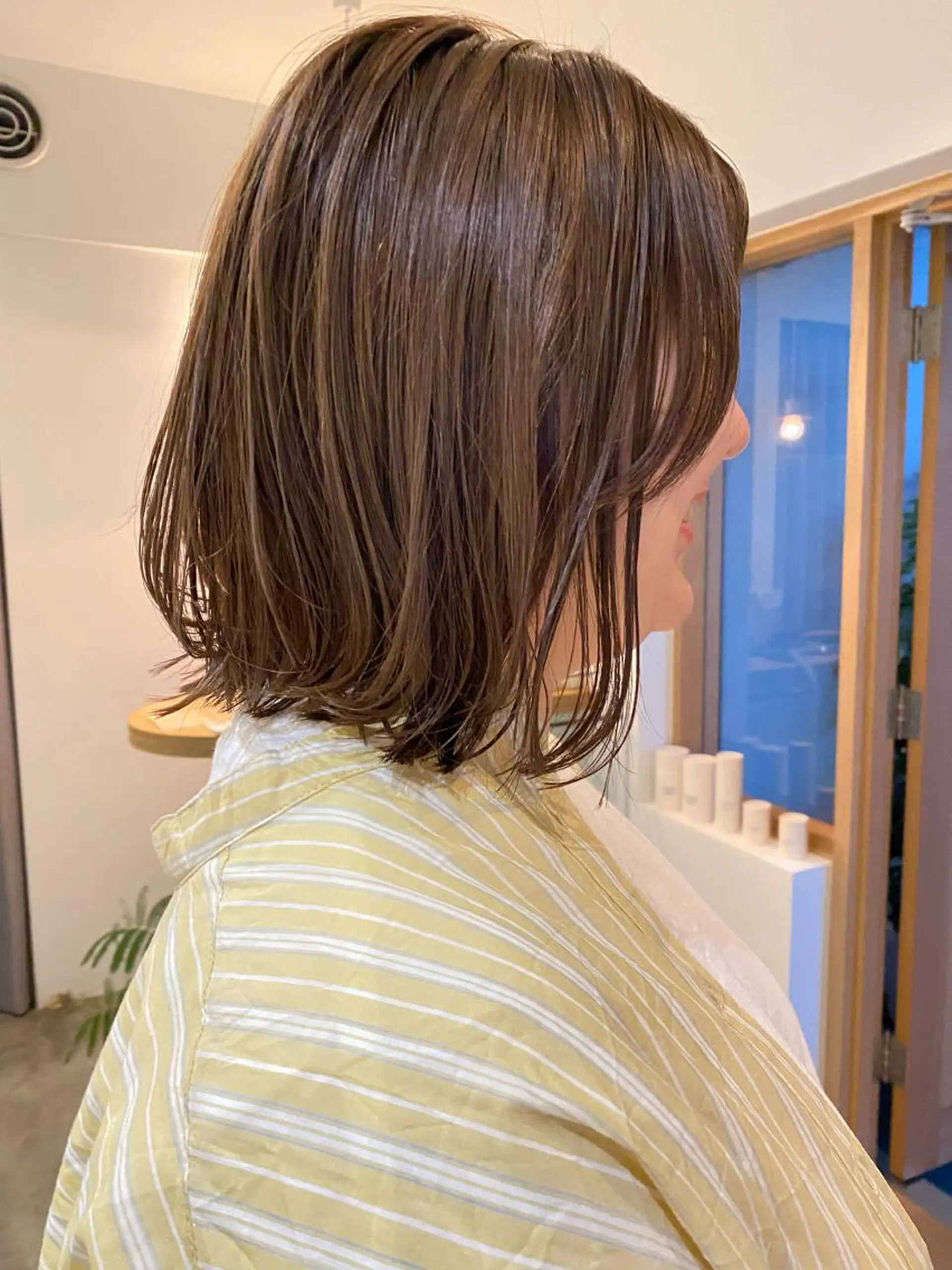 ミディアム カラー ヘアアレンジ ベージュカラー ブリーチ ブリーチなしカラー Nancy所属・束感まつげ❤︎ あみのマツエク・マツパデザイン