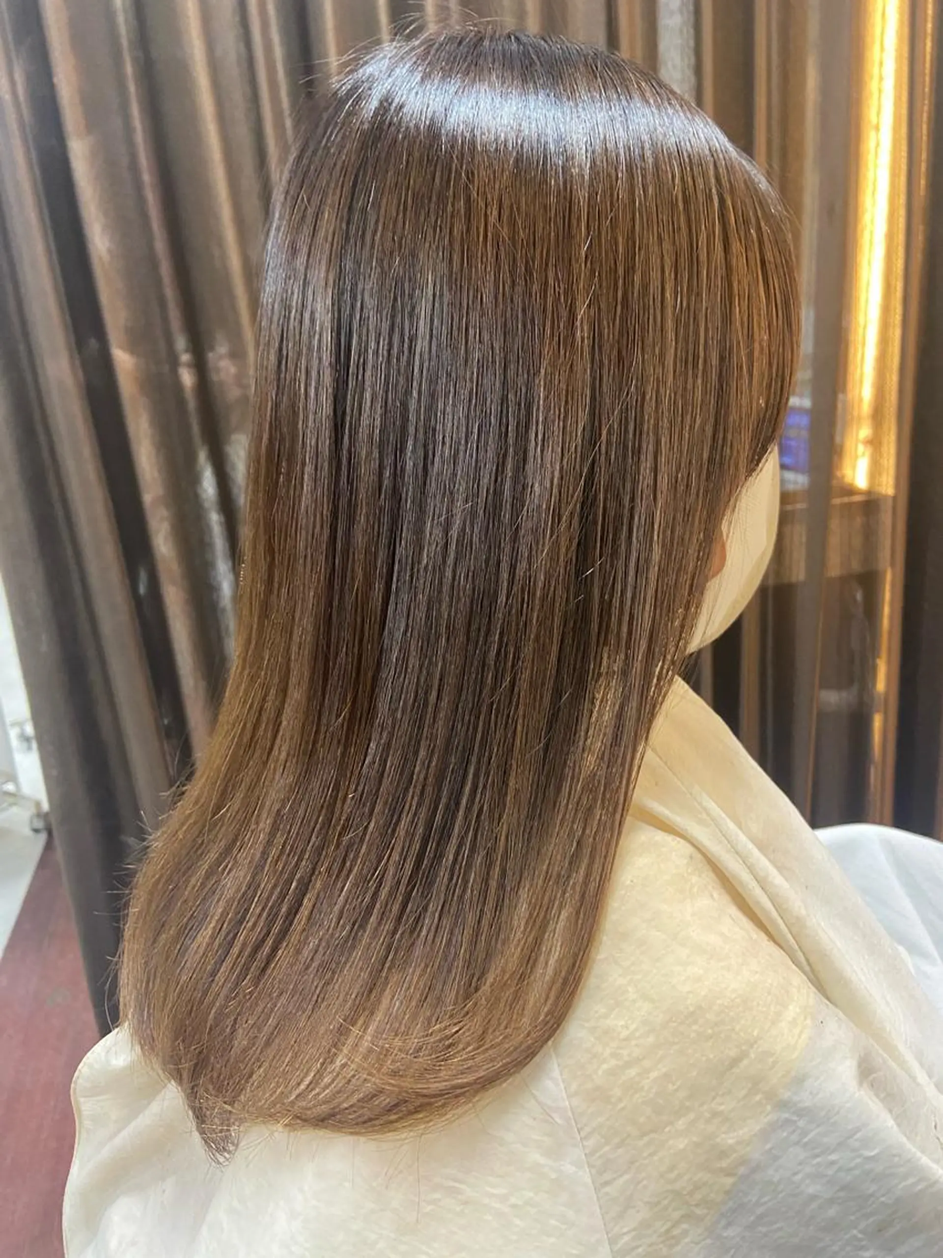 セミロング 瀧下 唯のヘアスタイル