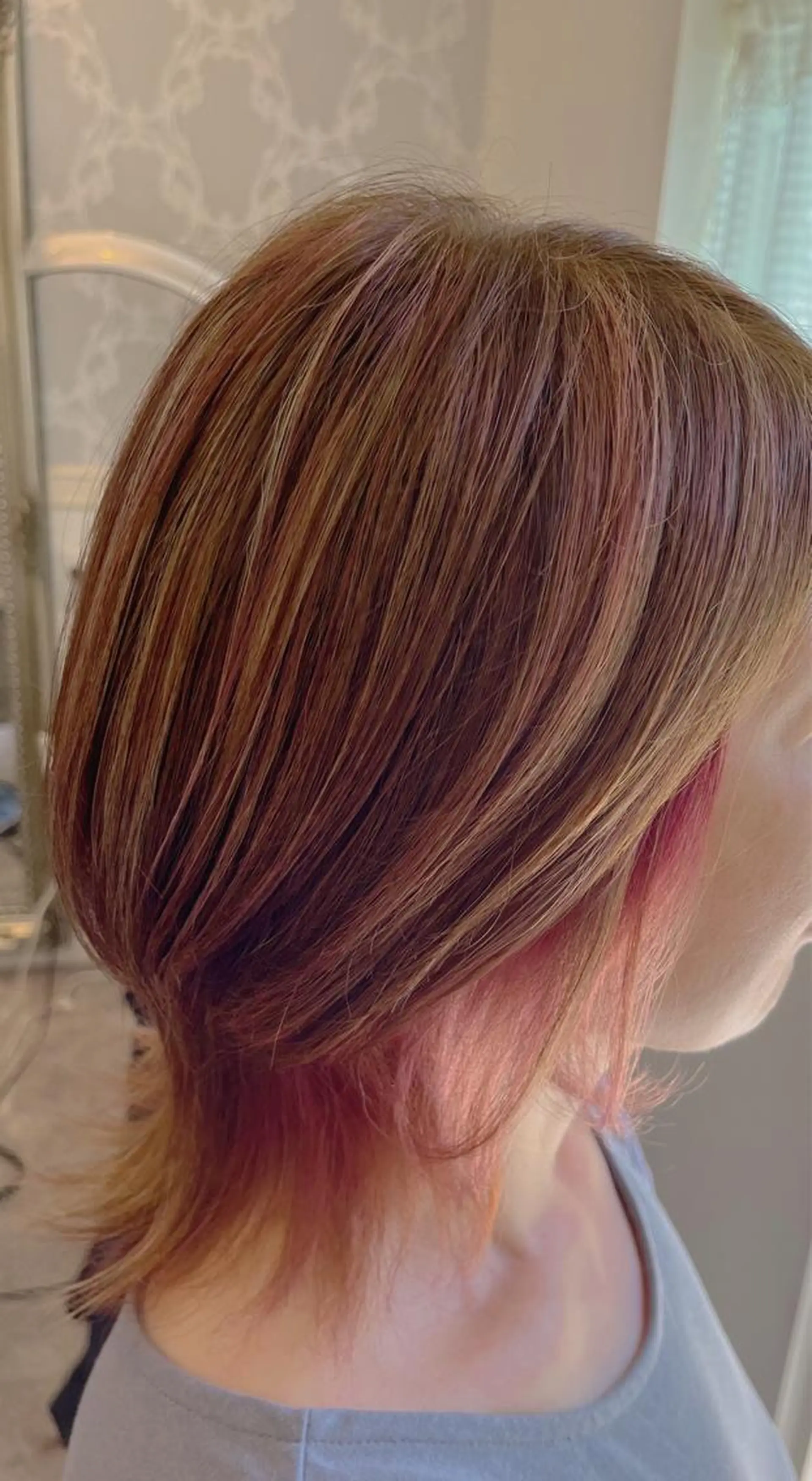 ショート ハイライト レイヤーカット La.fleur ラ.フルールのヘアスタイル