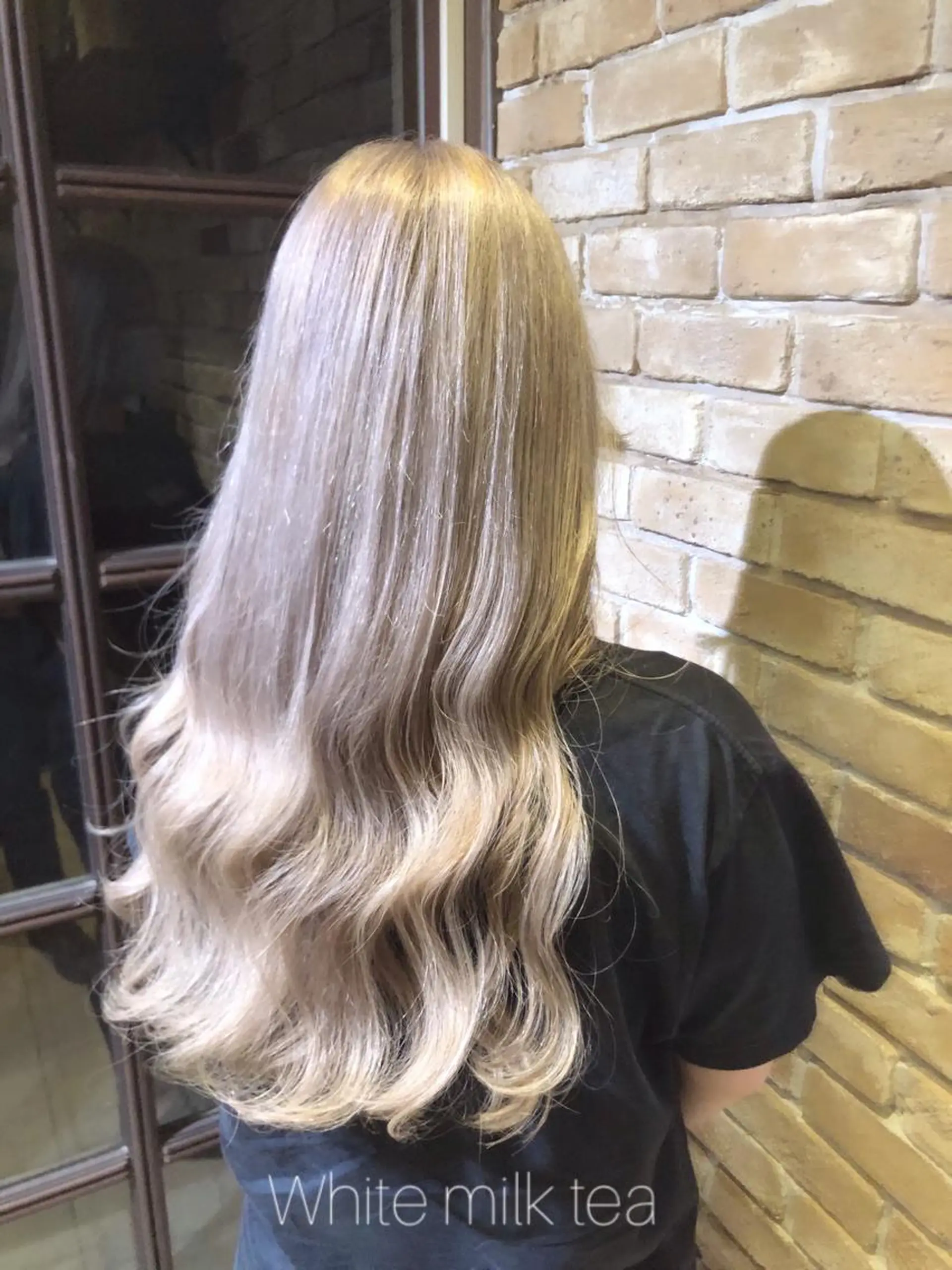 ロング ヘアカラー 🧡ミルクティー/ レイヤー🧡ショウナのヘアスタイル