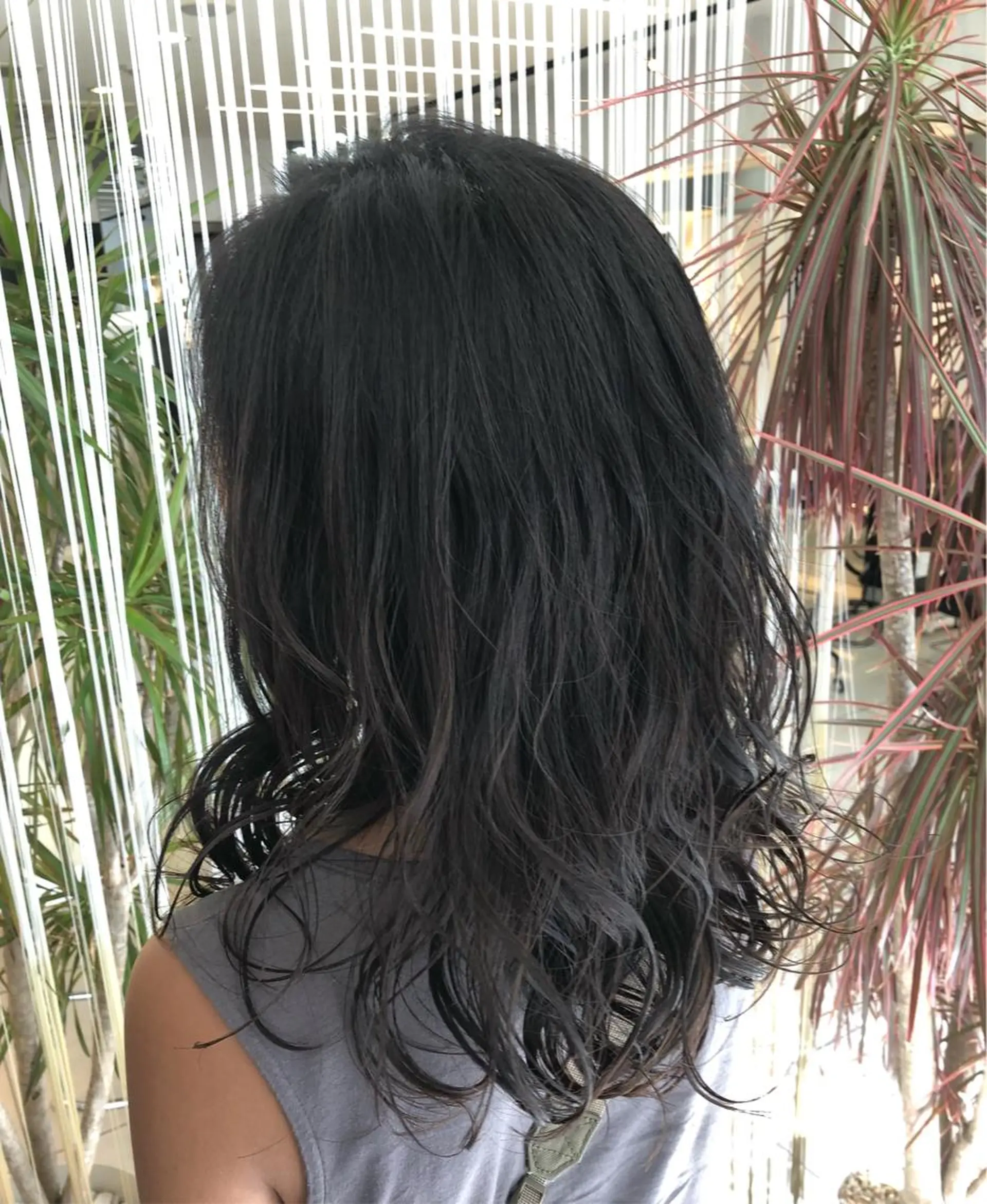 ロング カラー ダークグレー ダークグレージュ グレージュ ハイライトカラー ハイライト カット ヘアカラー トリートメント 髪質改善/美髪矯 正ヤマモトハルキのヘアスタイル