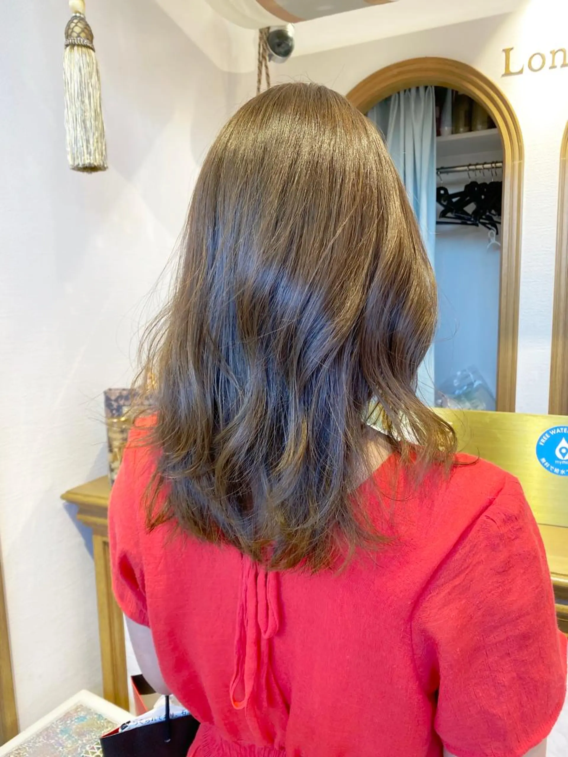 ミディアム カット ヘアカラー トリートメント レイヤーカット /透明感カラー西田のヘアスタイル