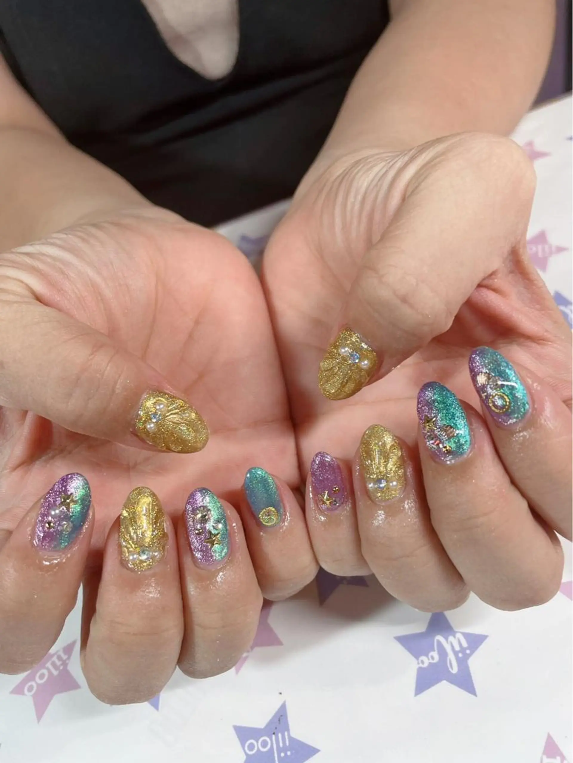 ネイル iiloo aromaworksのネイルデザイン