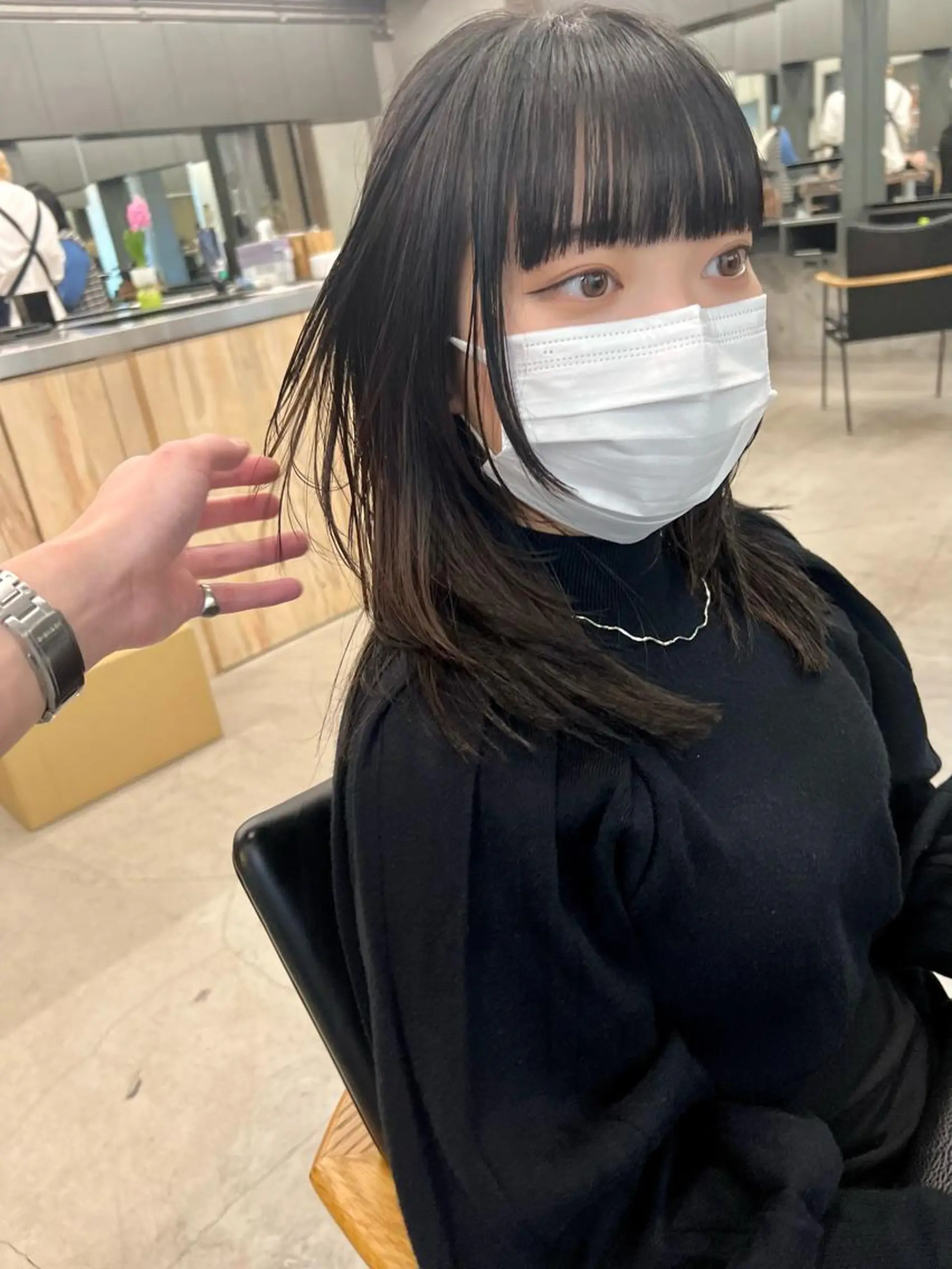 ミディアム レイヤーカット カット sakoda shunkiのヘアスタイル