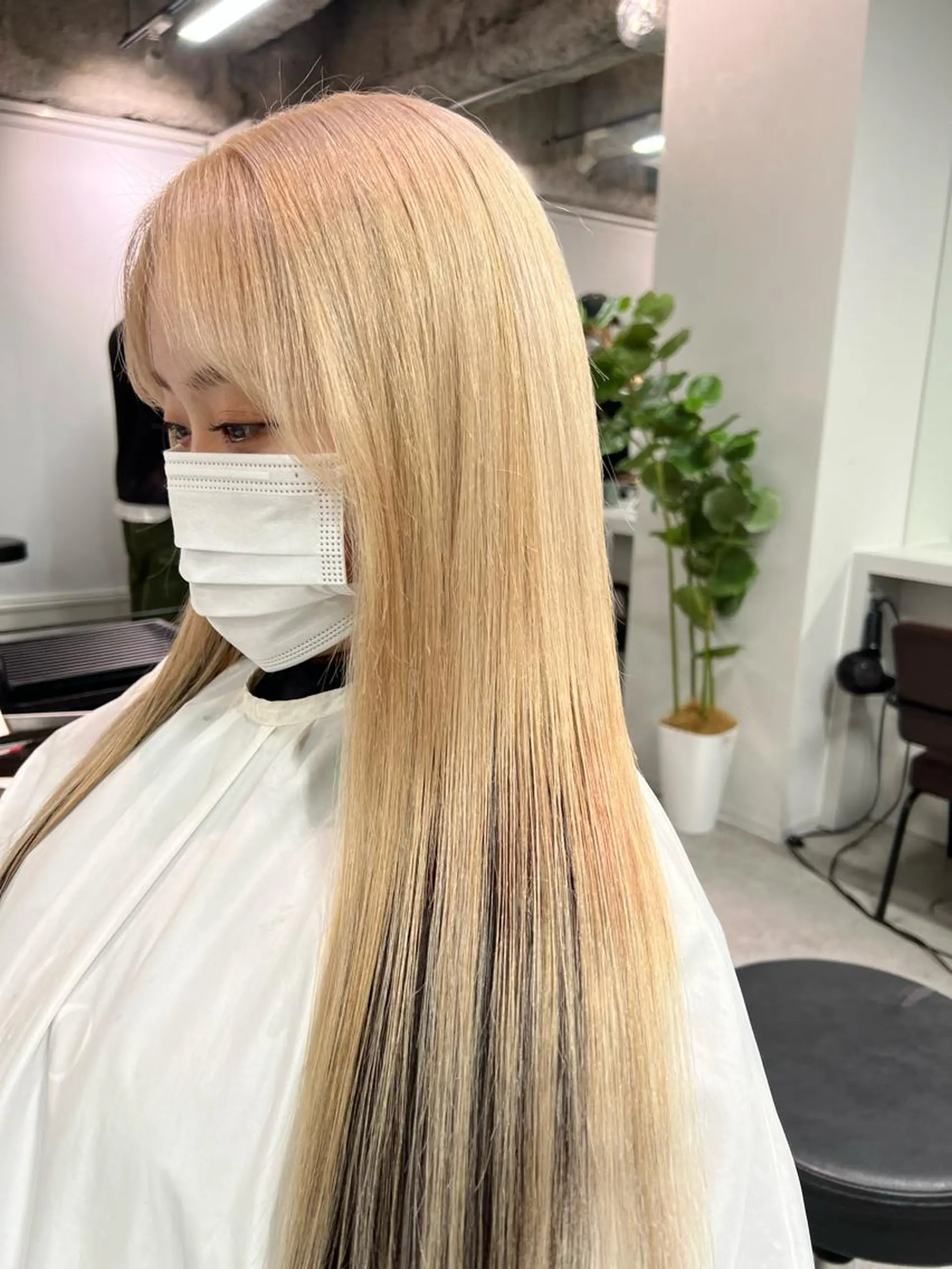 ロング カラー ハイトーン&髪質改善 ＆韓国エクステ🤎のヘアスタイル