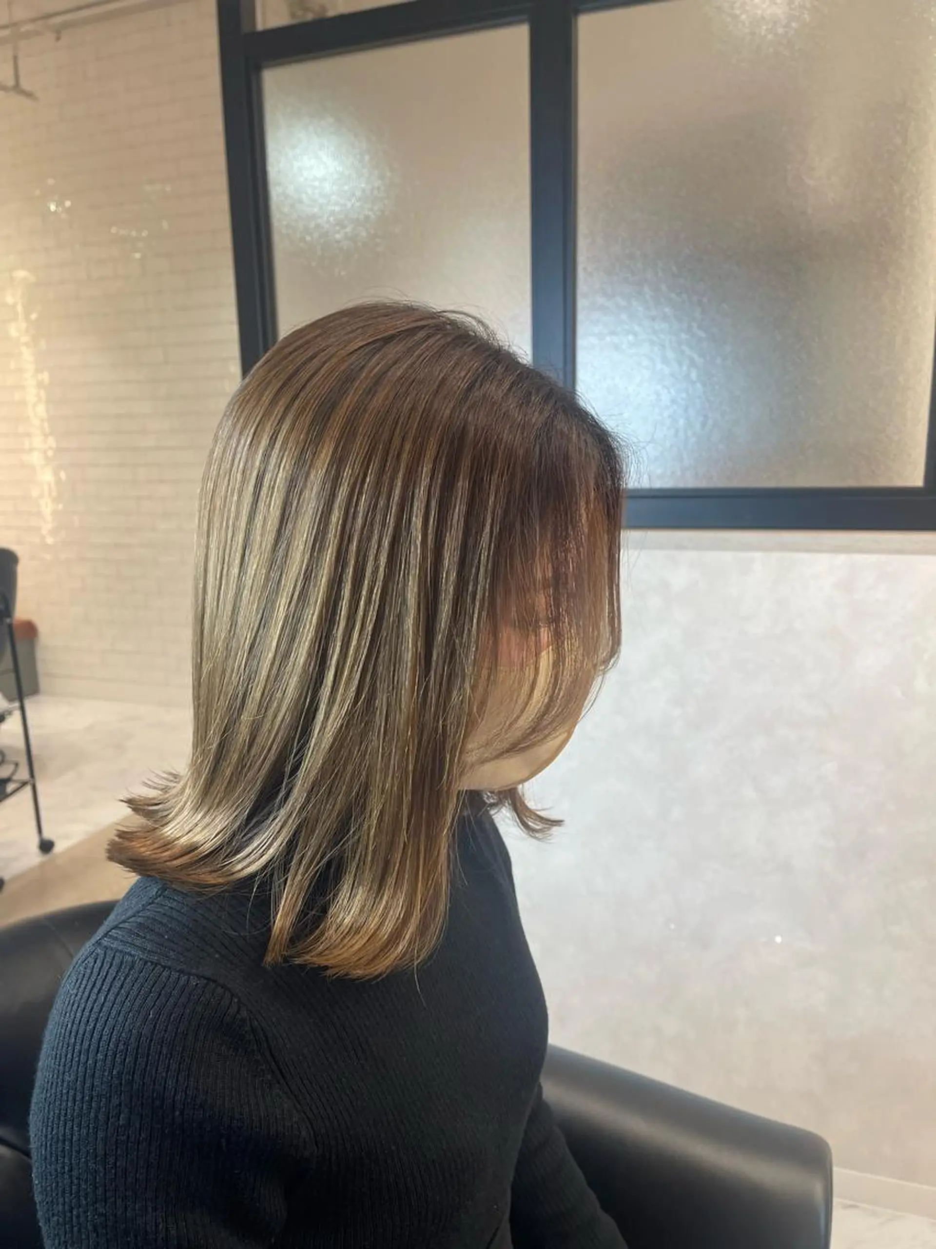 ミディアム 縮毛矯正 トリートメント &chaLme   心斎橋所属・emi/髪質改善/ 韓国風/艶カラーのヘアスタイル