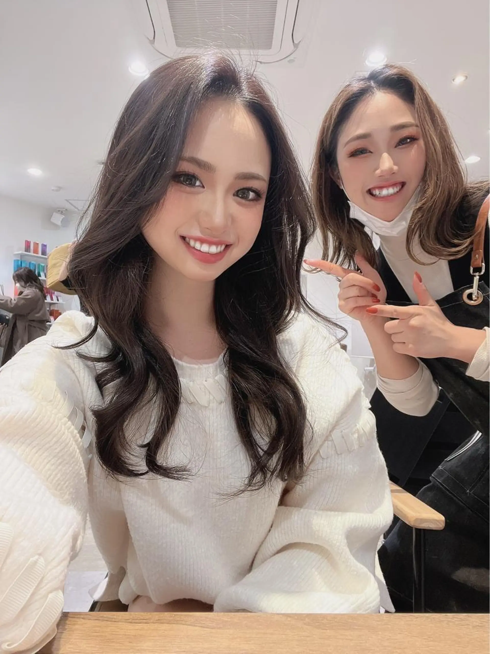 ロング カラー ダークグレー ダークグレージュ グレージュ 顔まわりカラー特化 赤津百合絵のヘアスタイル