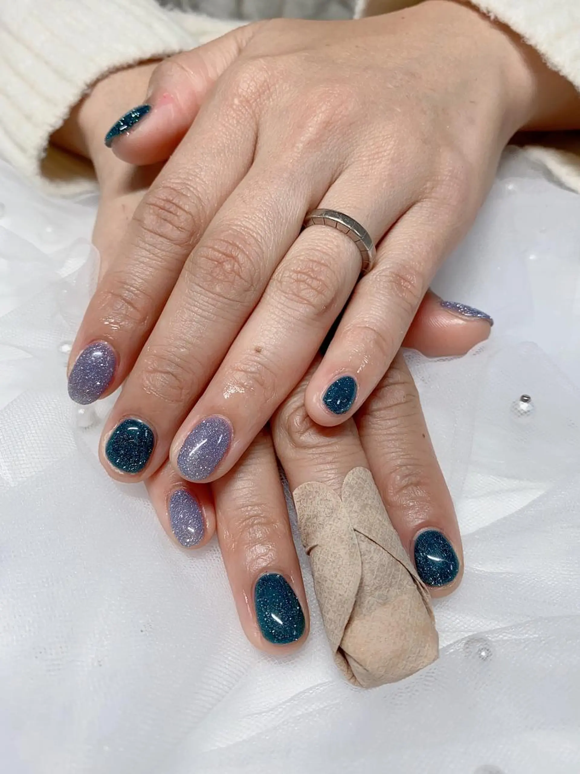 ネイル ブルー フラッシュネイル グリーン Jasmine nailsalon所属・ジャスミン ネイルサロンのネイルデザイン