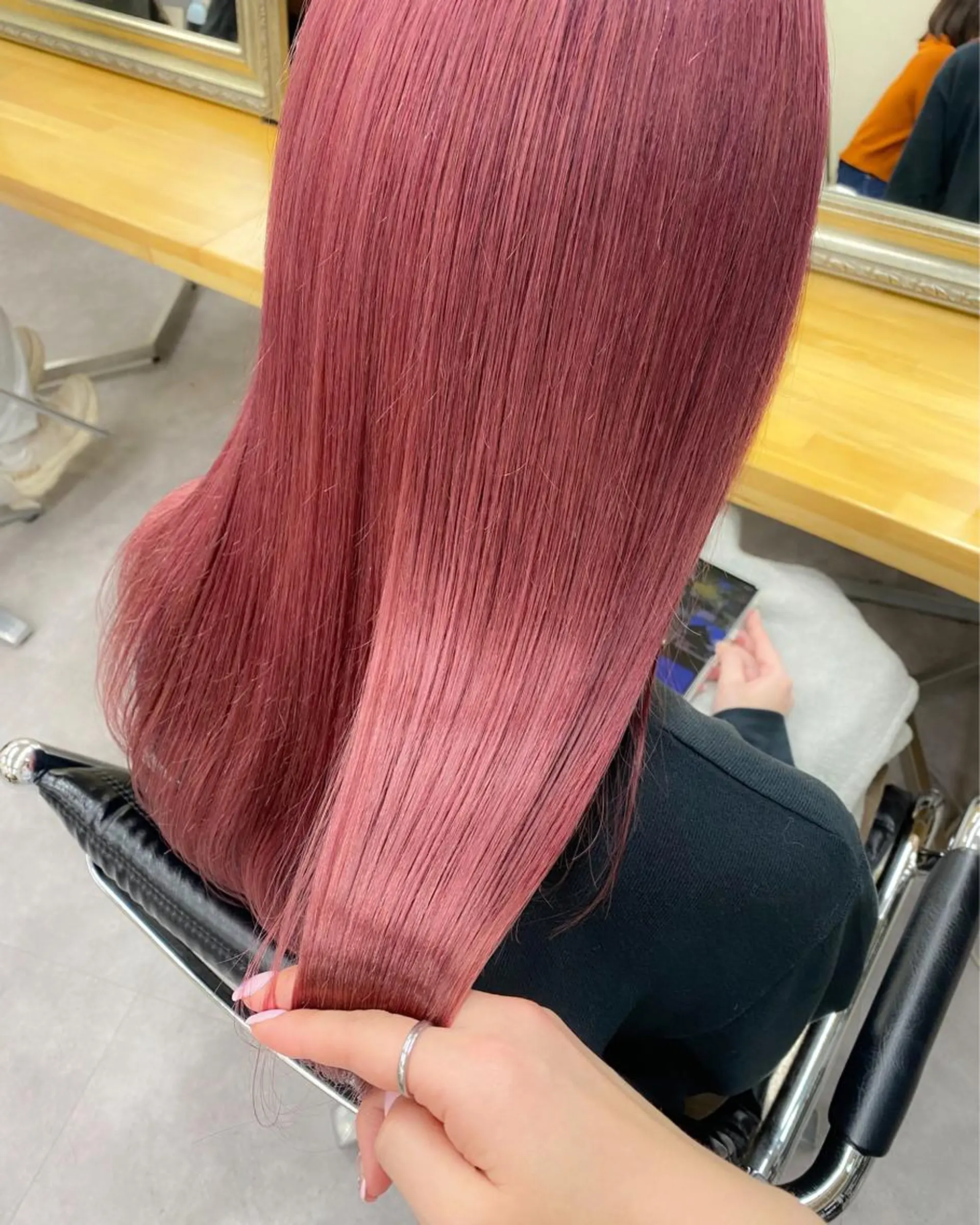 ロング カラー ウルフカットモデル 🧃Shionのヘアスタイル