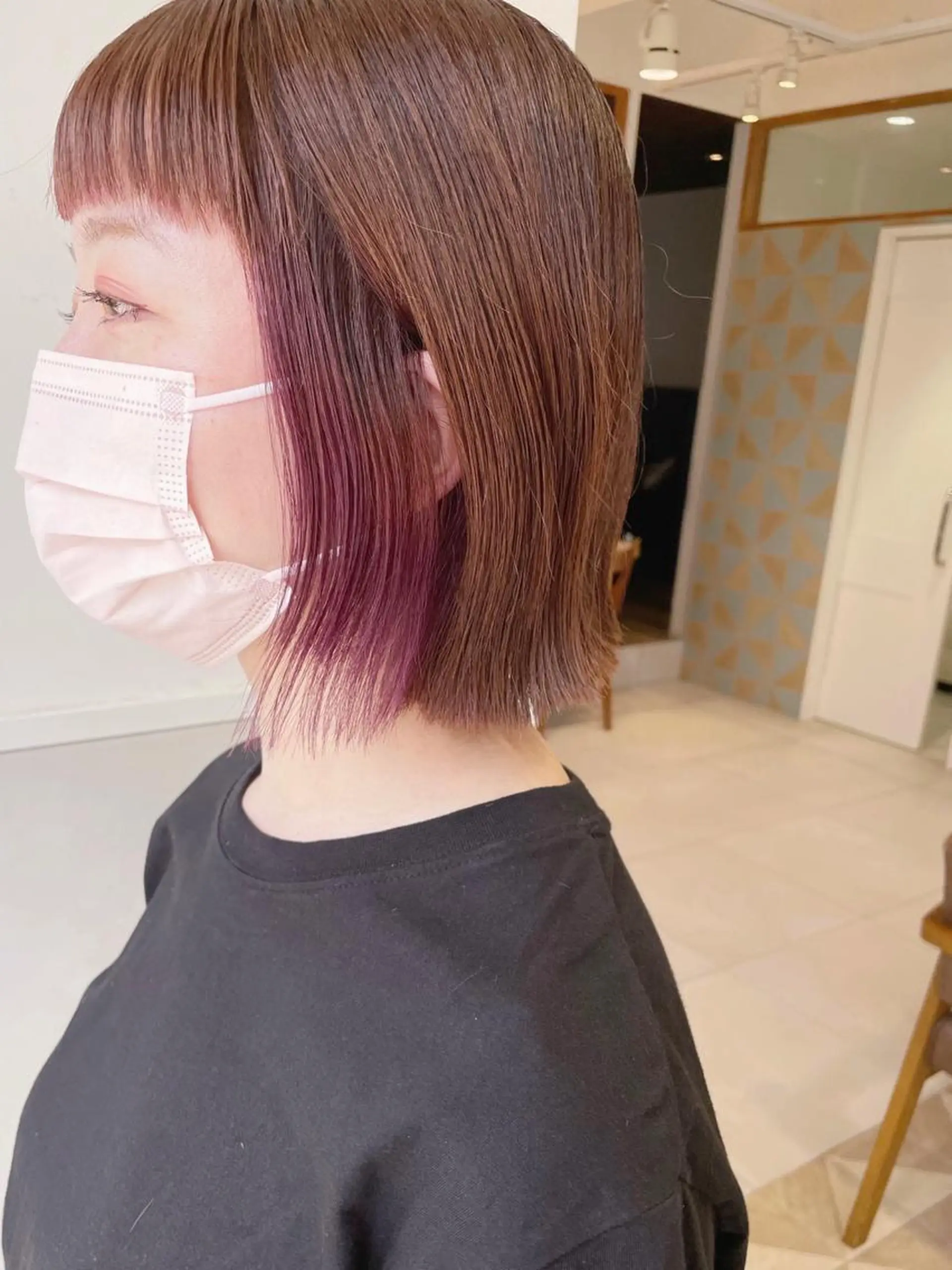 ショート カラー 切りっぱなしボブ インナーカラー ボブ カット ヘアカラー トリートメント 齋藤 咲のヘアスタイル
