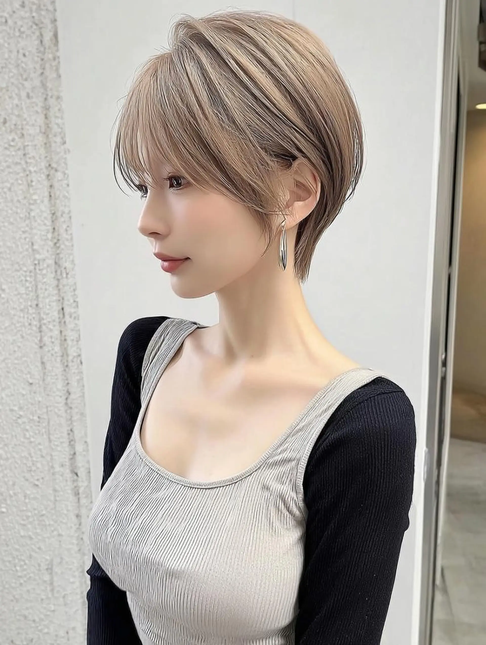 ショート カット ヘアカラー トリートメント 青木 りおのヘアスタイル