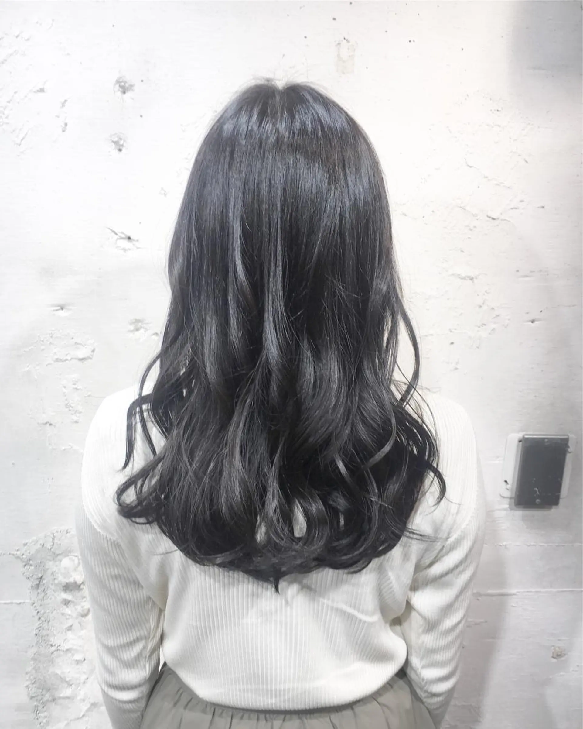 セミロング カラー ヘアアレンジ ブルーカラー ✨艶髪✨透明感✨ 山内大樹のヘアスタイル