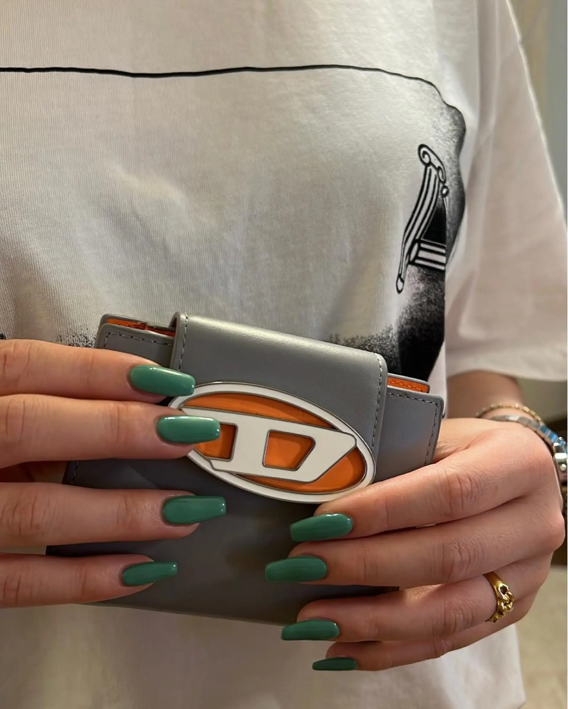 ネイル ハンドネイル フットネイル ハンドケア Nes.Nail所属・Miyagi Asamiのネイルデザイン