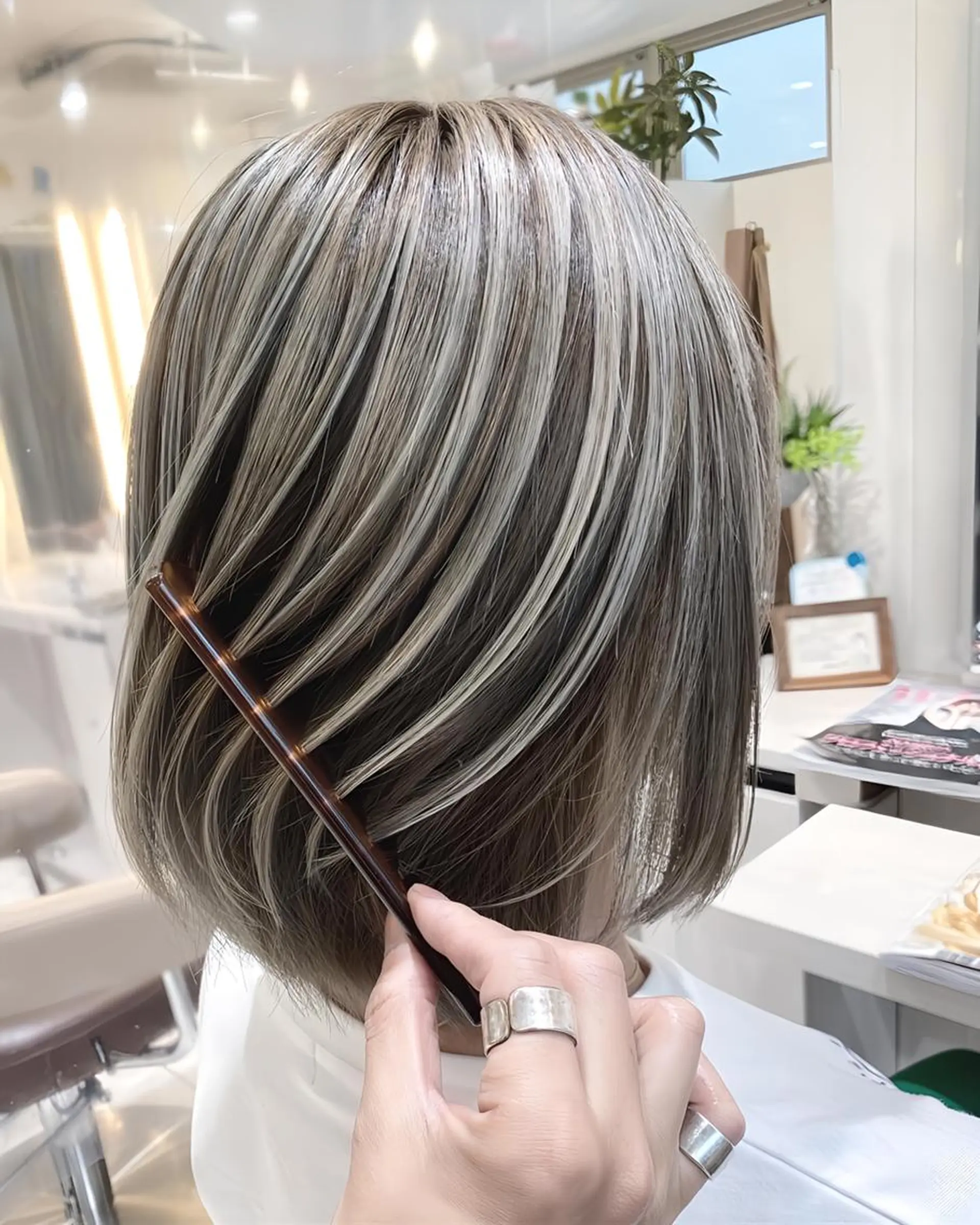 セミロング カラー バレイヤージュ 髪質改善 レイヤーカット カット ヘアカラー トリートメント 山崎俊輔/髪質改善 /バレイヤージュのヘアスタイル