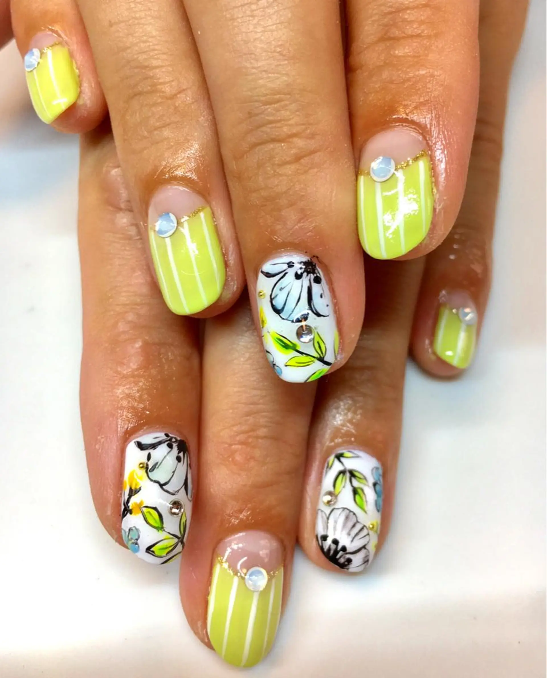 ネイル nailsalon sugarr所属・nailist cocoのネイルデザイン