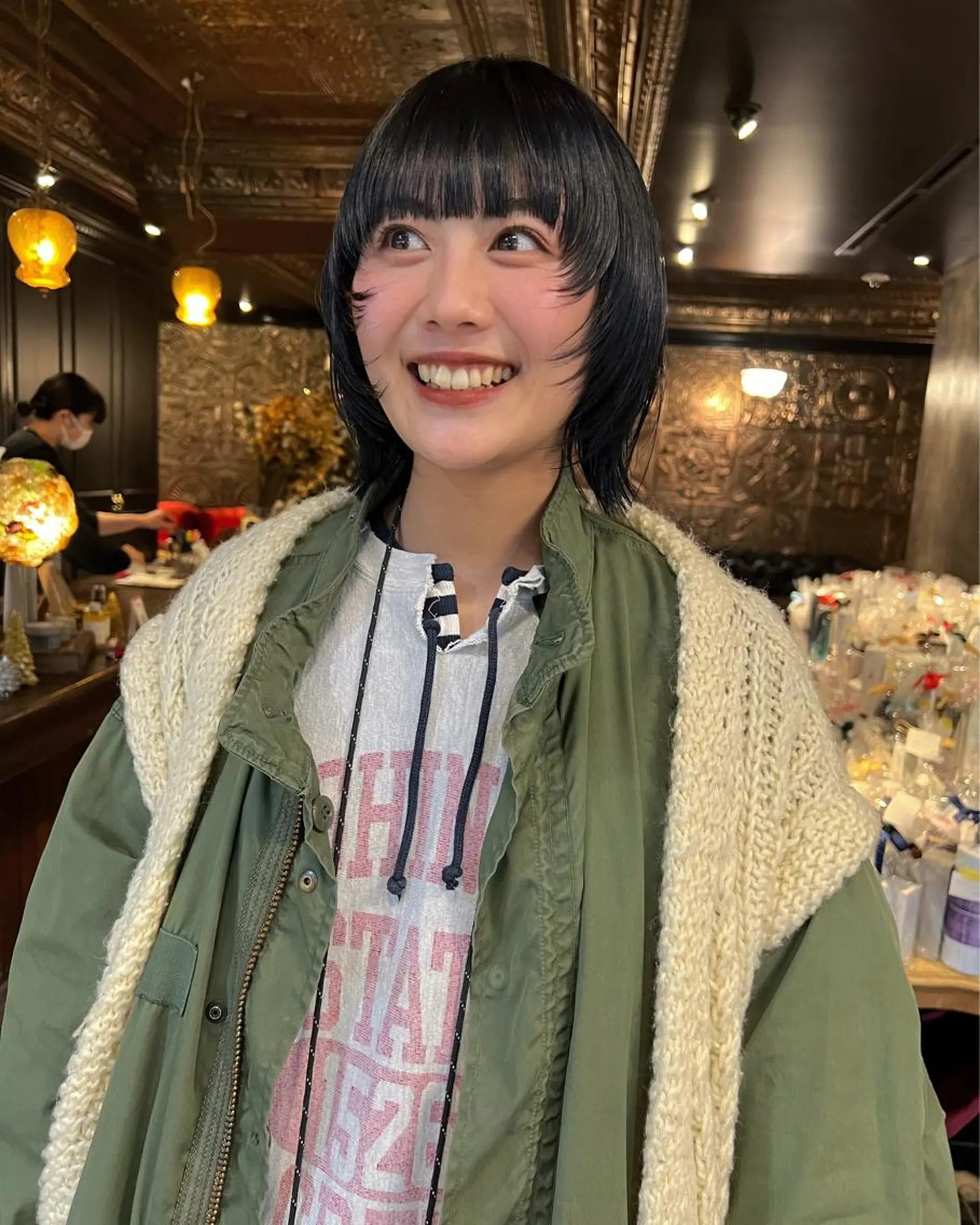 ミディアム カラー haco＋所属・圧倒的デザイン力 店長🎨RENAのヘアスタイル