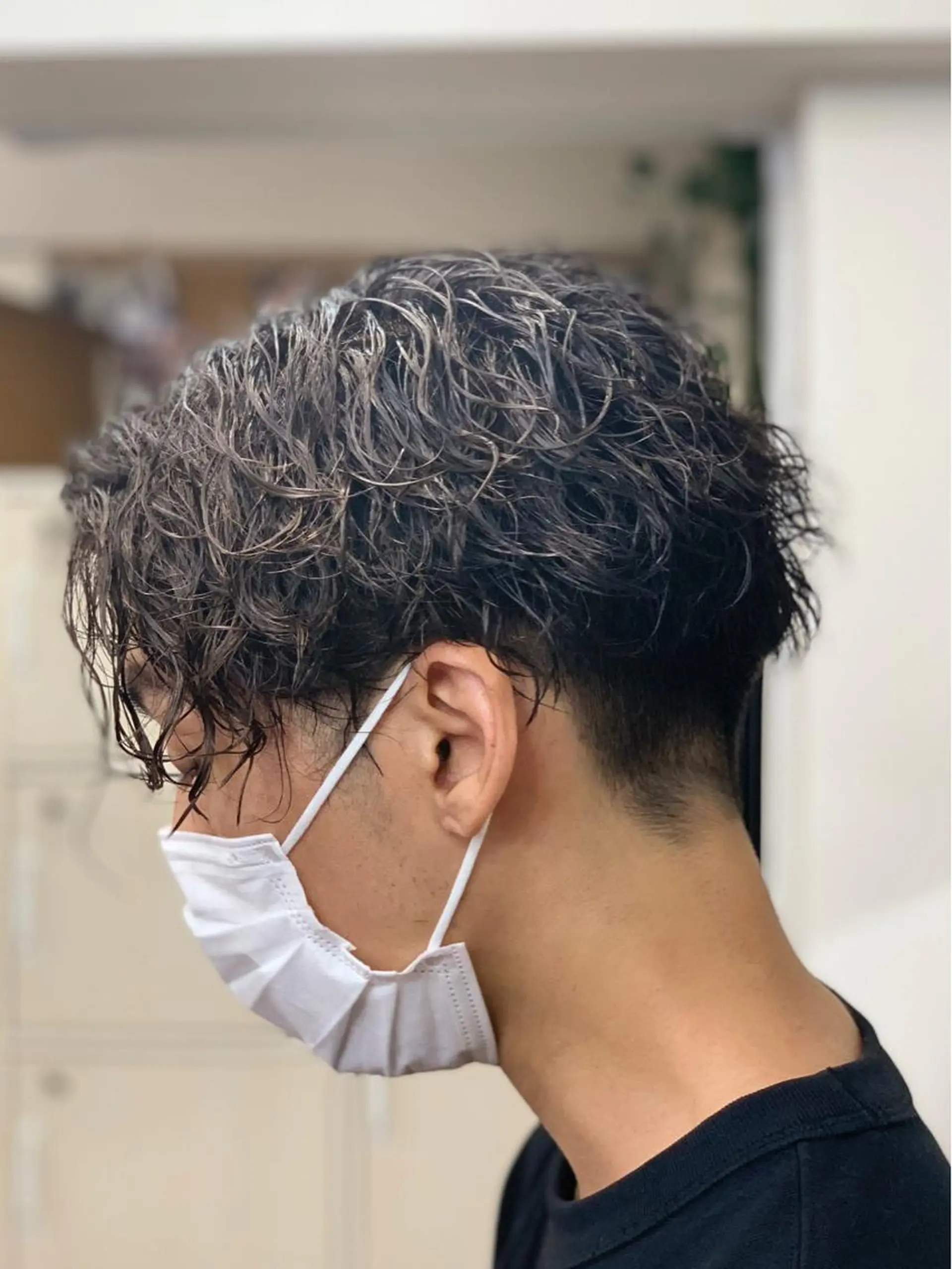 ミディアム パーマ メンズ クセを最大限に活かす メンズパーマ奈良大祐のヘアスタイル