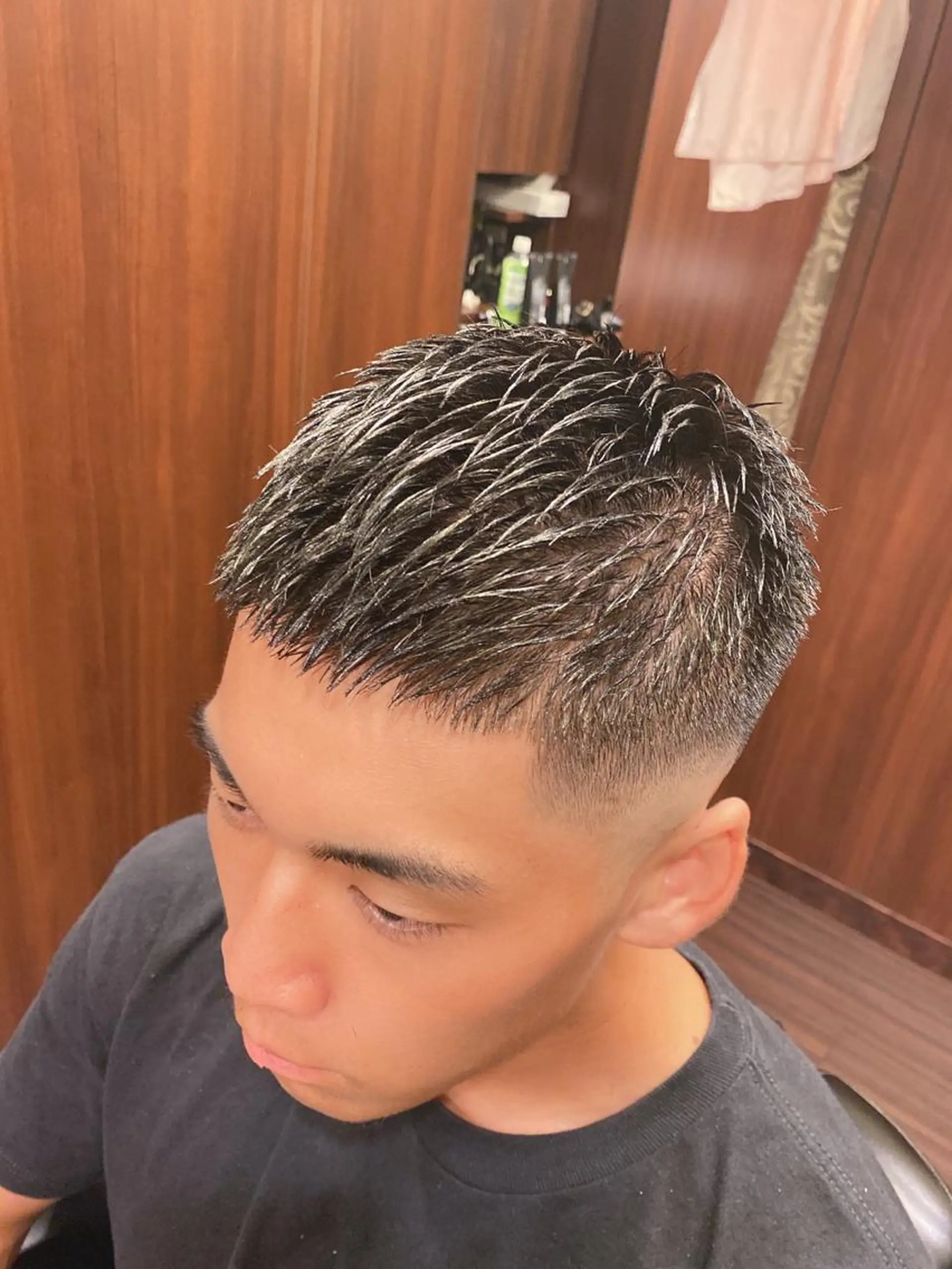 ショート メンズ フェードカット 高垣 大輔のヘアスタイル