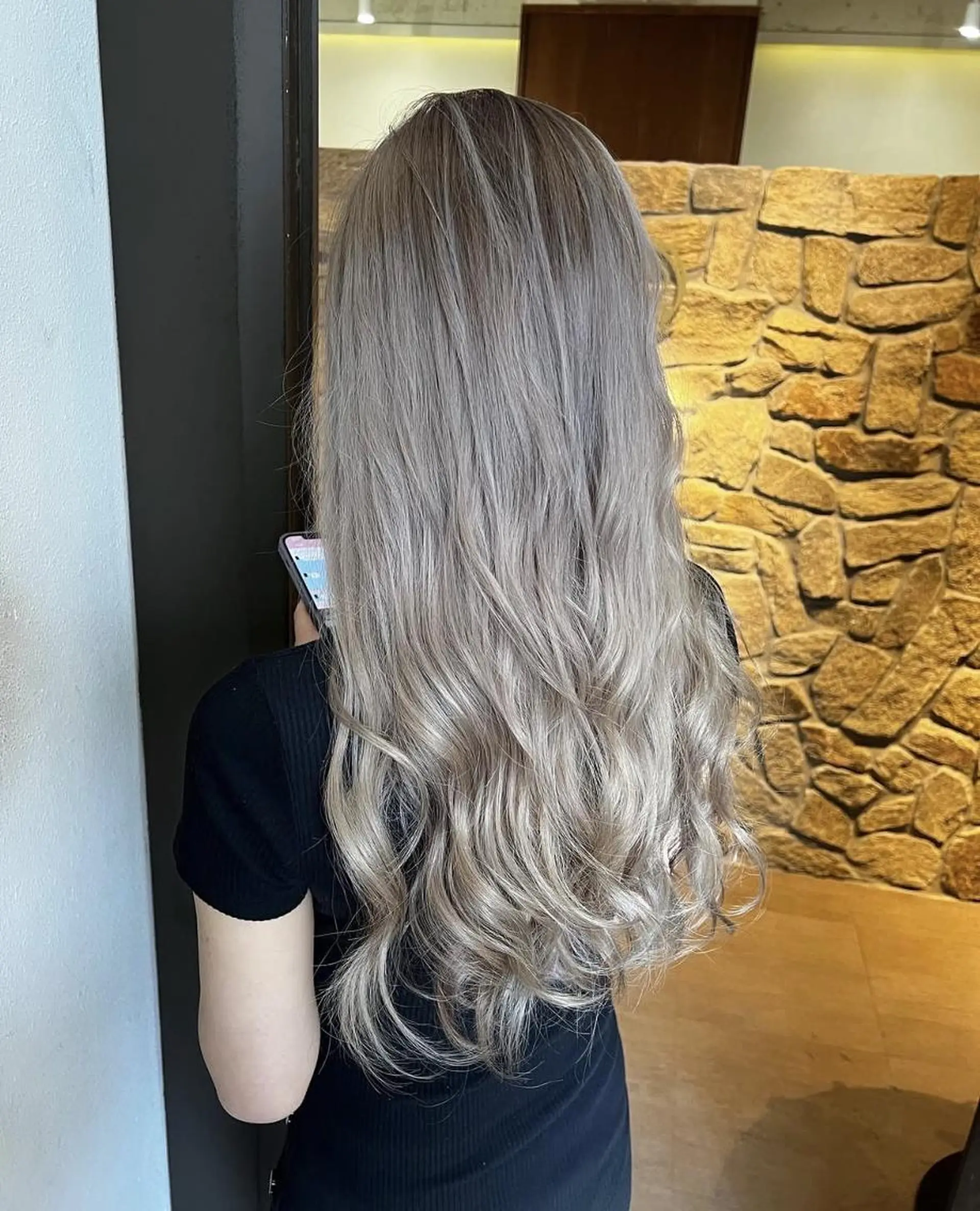 ロング ヘアカラー トリートメント ハイトーンカラー× 髪質改善　川嶋宏旭のヘアスタイル