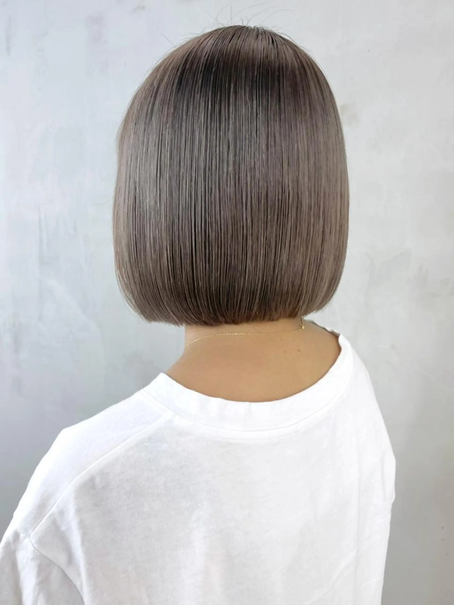 ミディアム カラー グレージュ ボブ カット ヘアカラー トリートメント ITbyALBUM 下北沢店のヘアスタイル