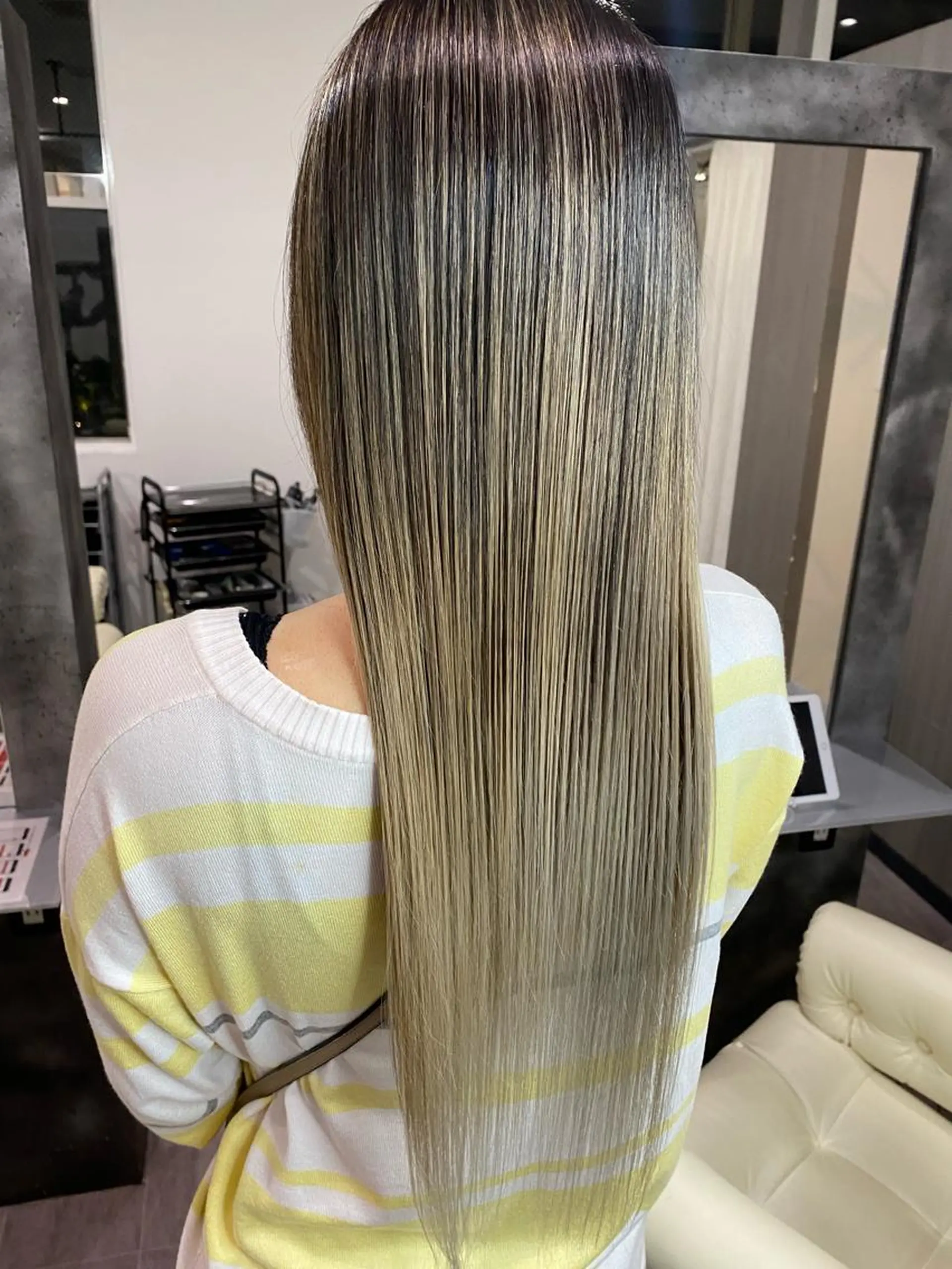 ロング カラー バレイヤージュ レイヤーカット hair make huit8所属・ハイライト&ブリーチ 💇🏼‍♀MAHOのヘアスタイル