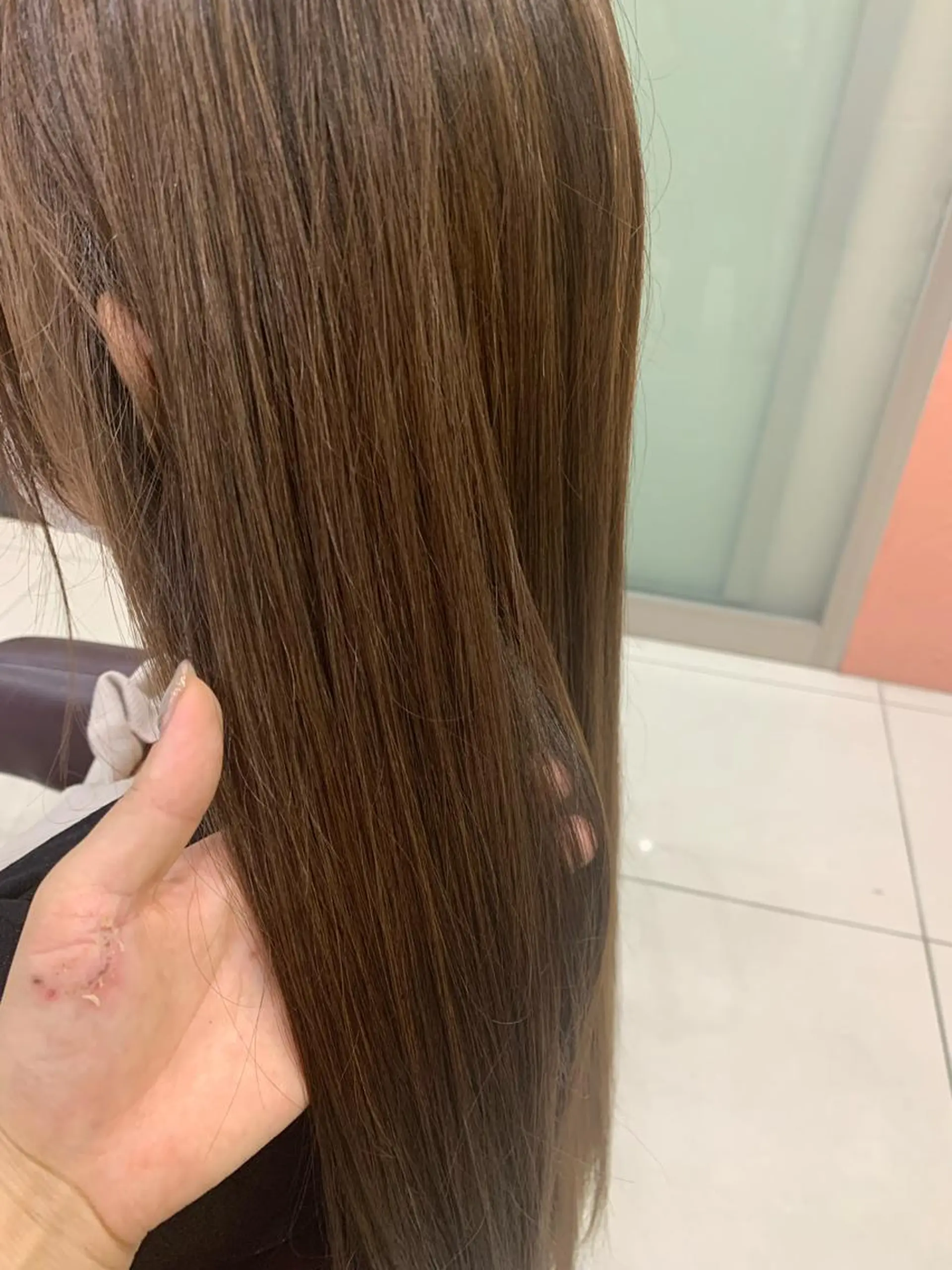 カラー 長谷 朋美のヘアスタイル