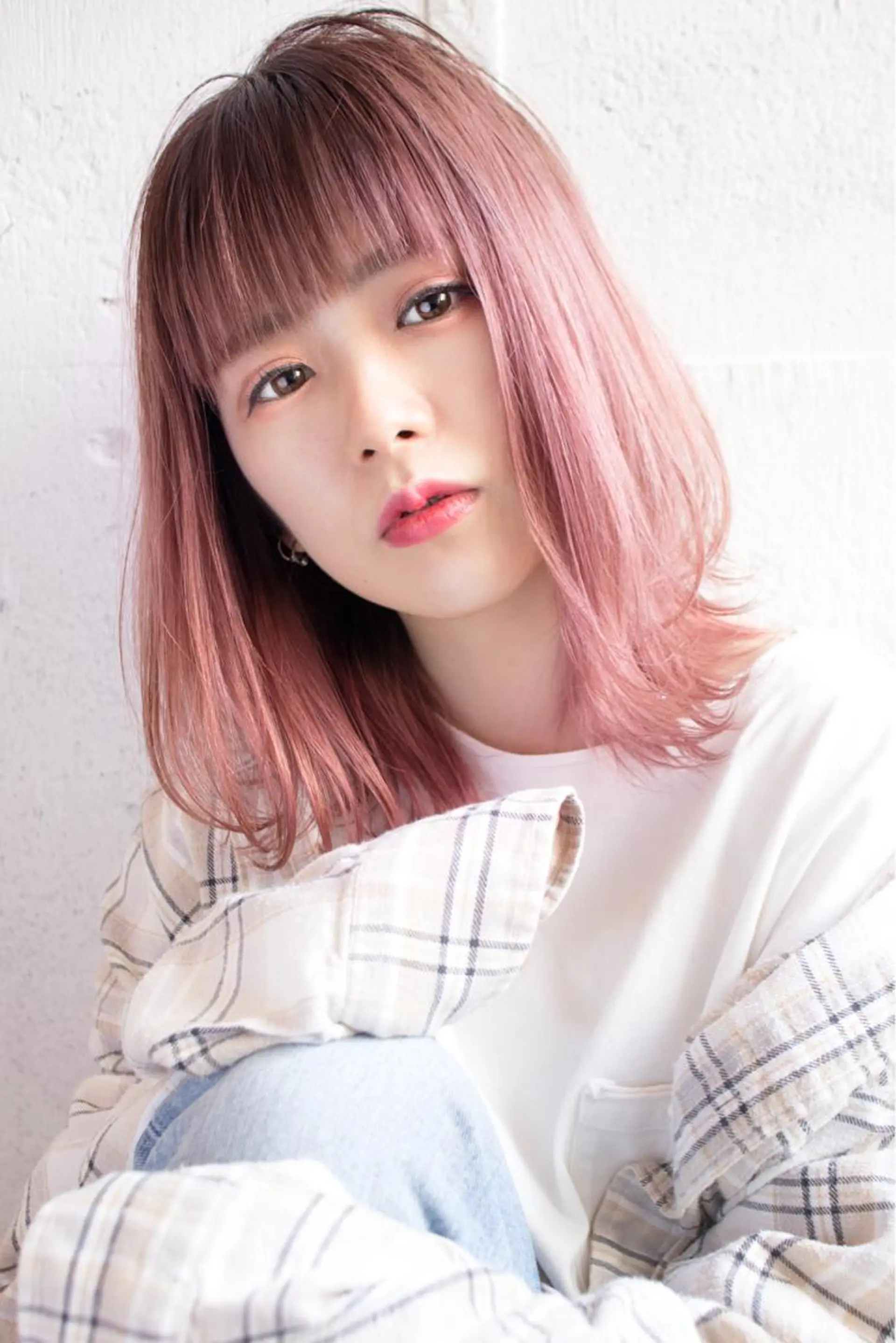 ミディアム カット ヘアカラー フジサキ ケンのヘアスタイル