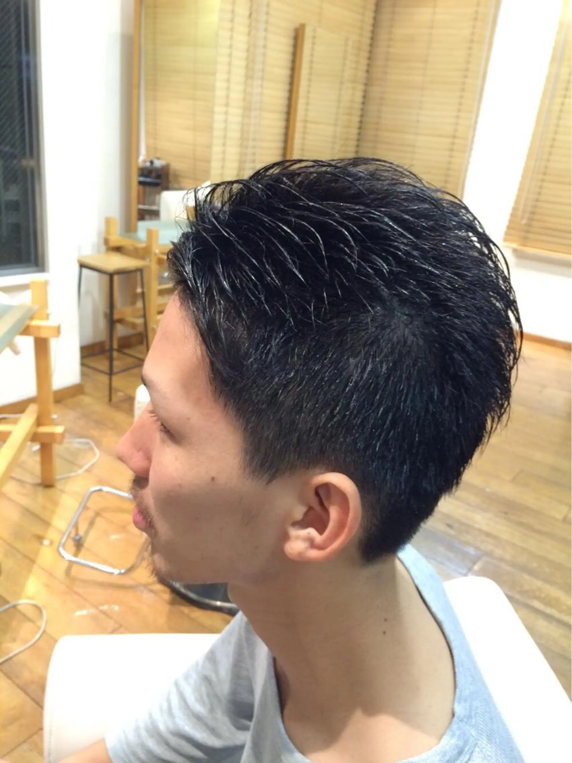メンズ HAIR  DESIGN ATELER MIU所属・KAWABATA NORIEのヘアスタイル