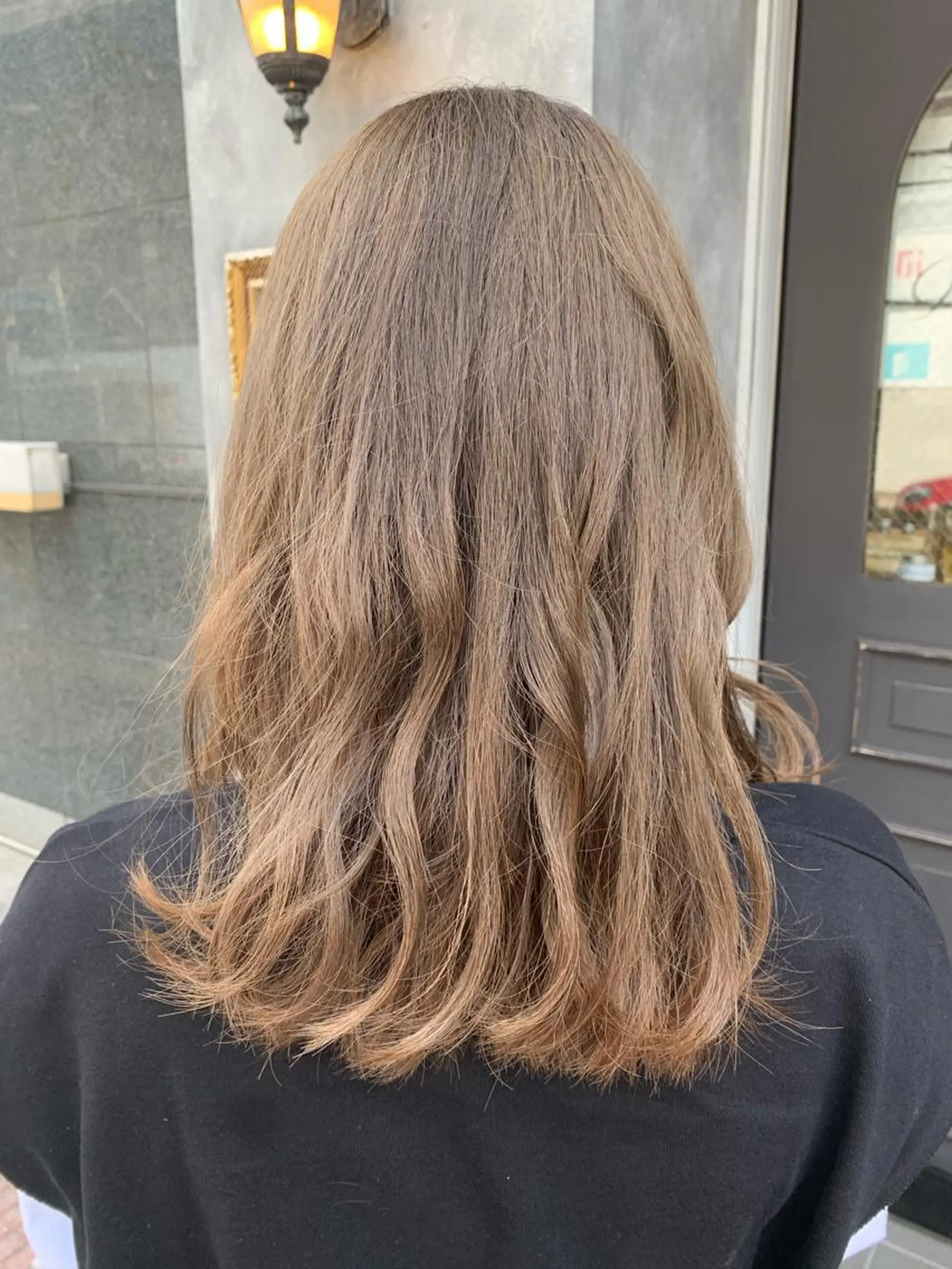 セミロング CHIC 岩下真衣のヘアスタイル